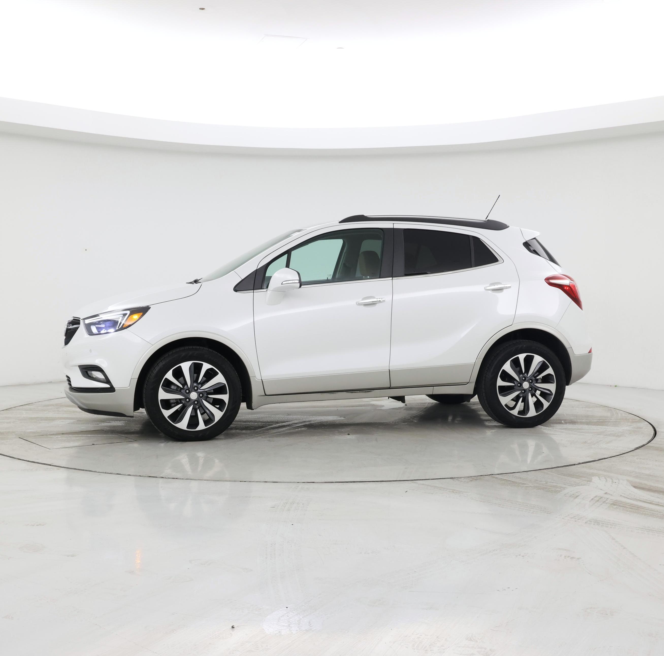 Thumbnail: 2019 Buick Encore - 3