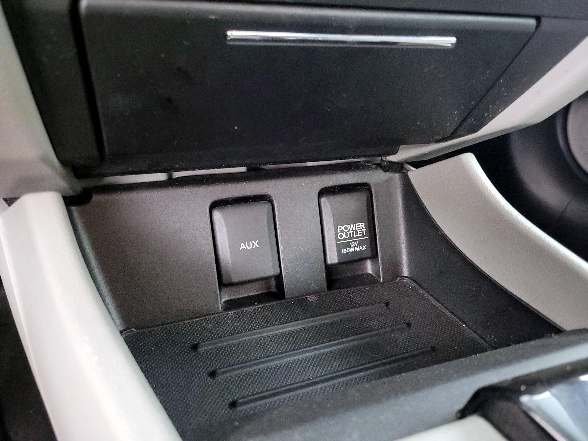 Thumbnail: 2015 Honda Civic - 18