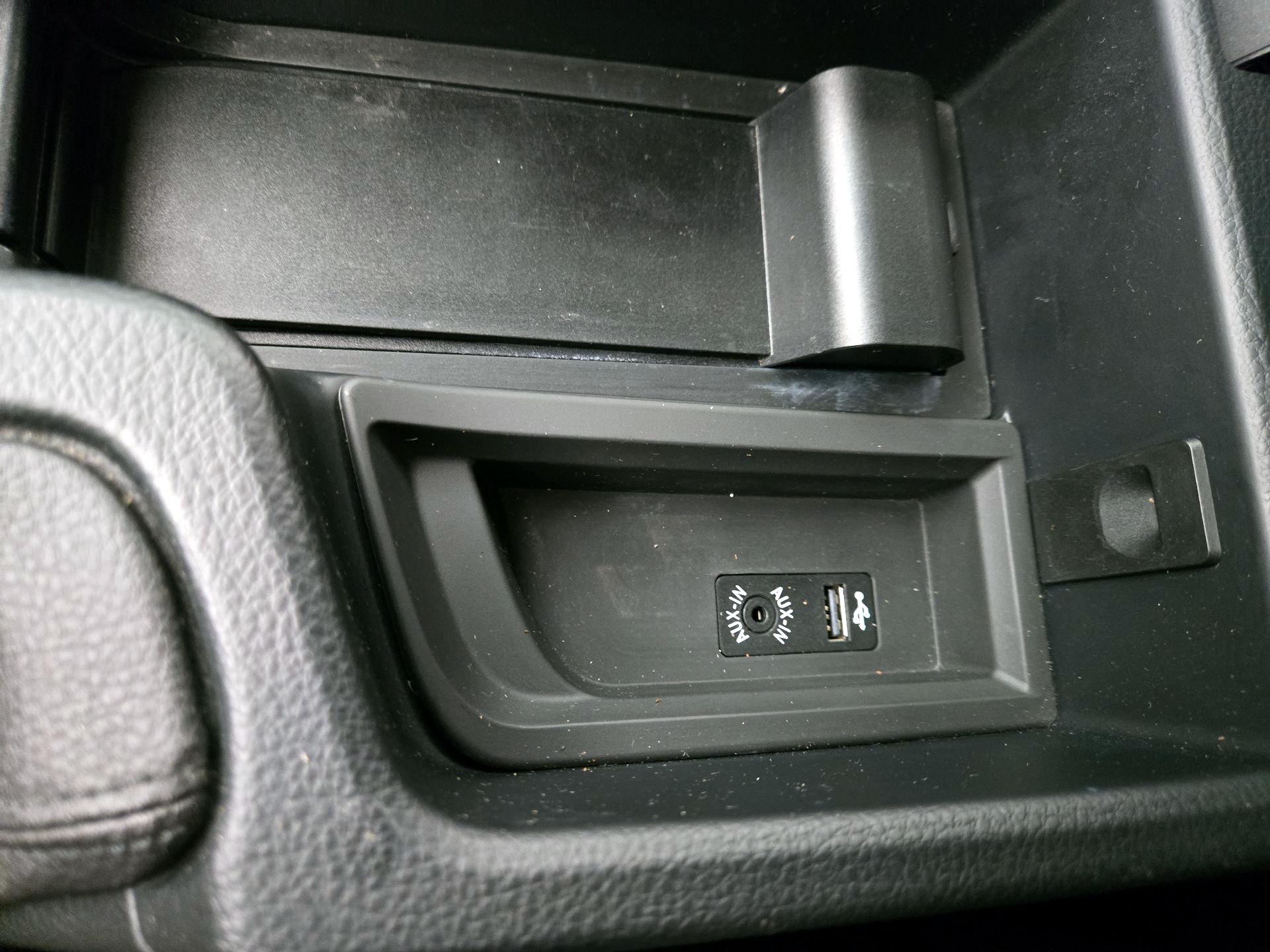 Thumbnail: 2015 BMW 3 Series - 19