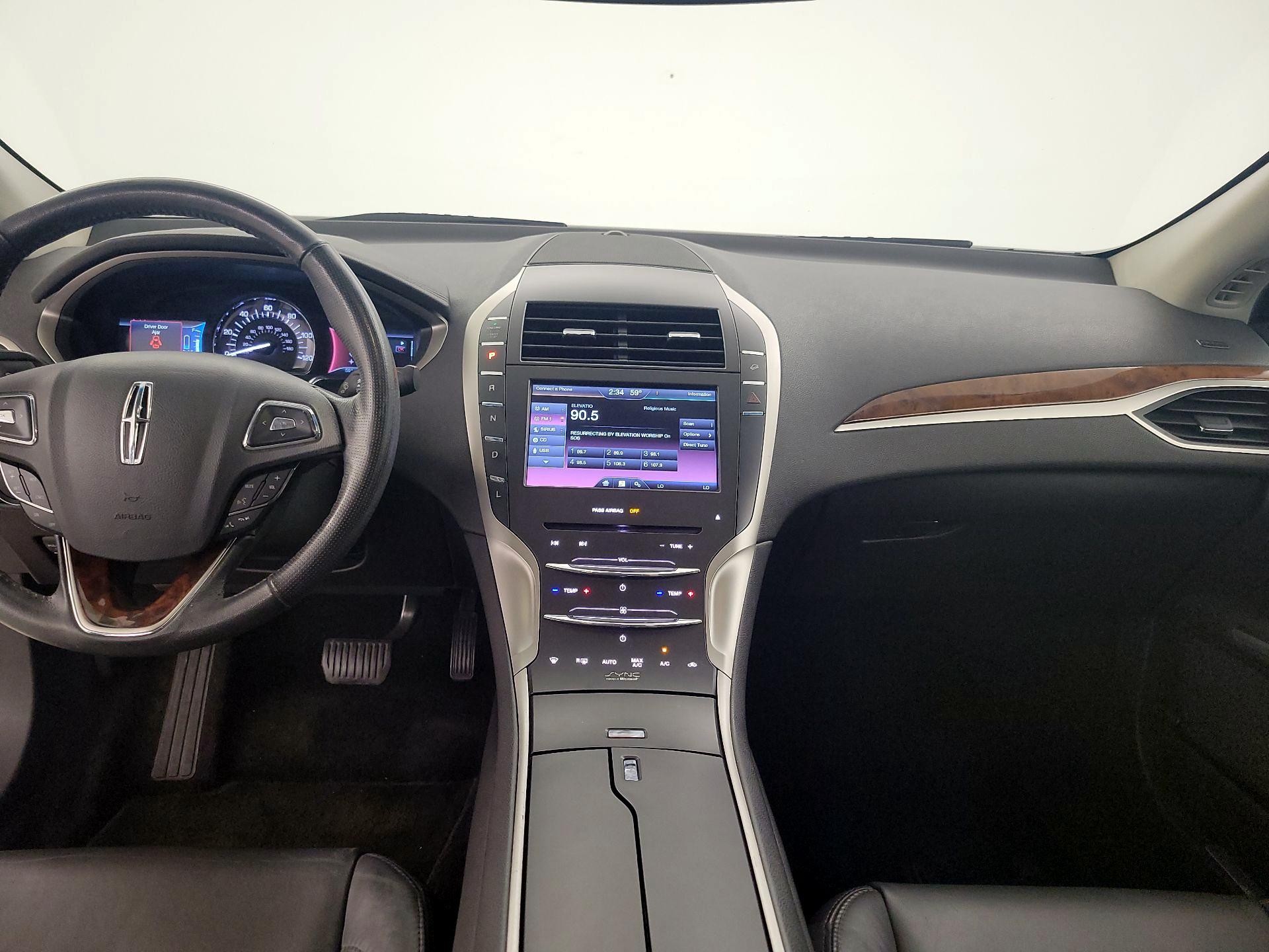 Thumbnail: 2014 Lincoln MKZ - 9