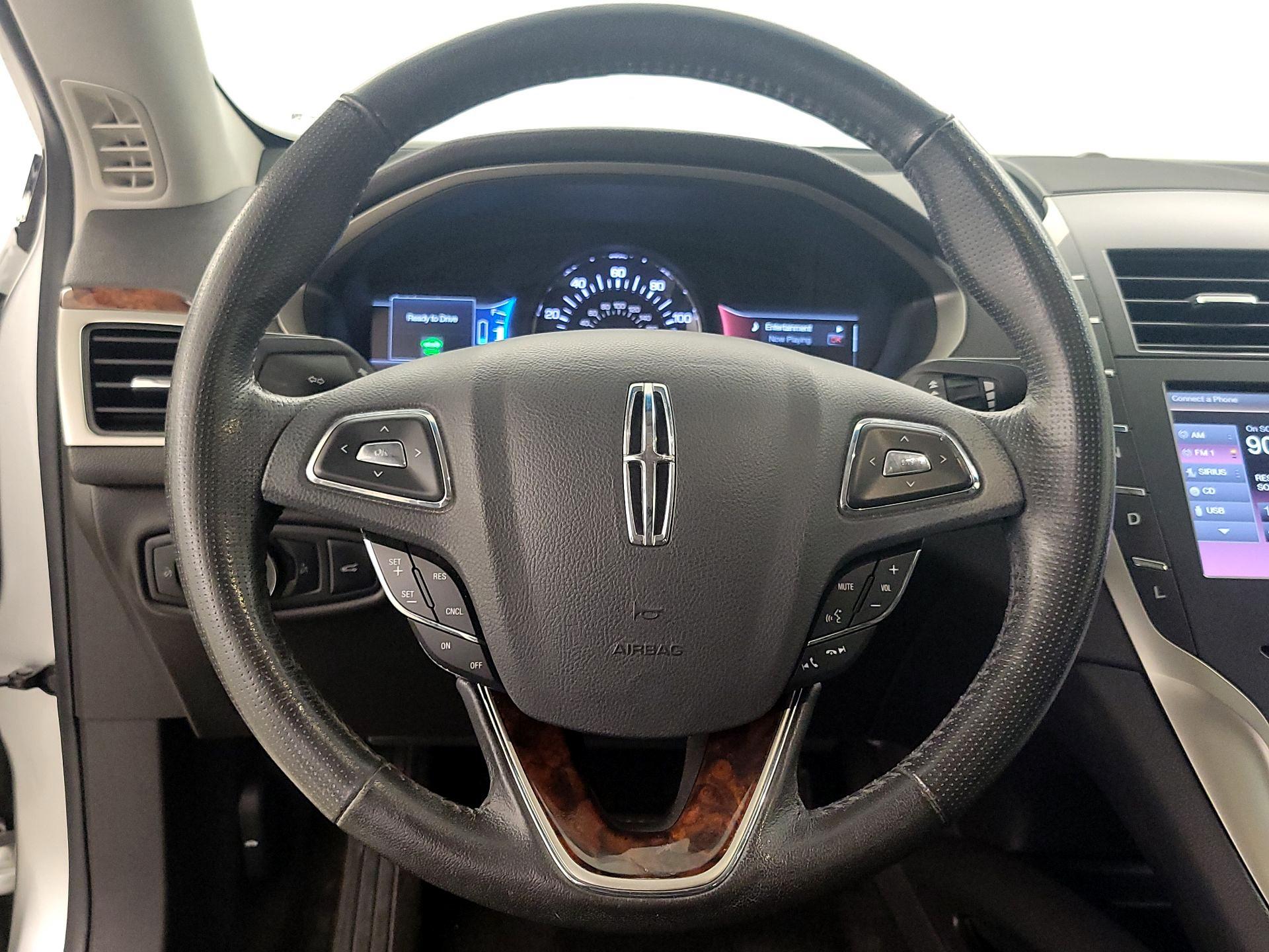 Thumbnail: 2014 Lincoln MKZ - 10