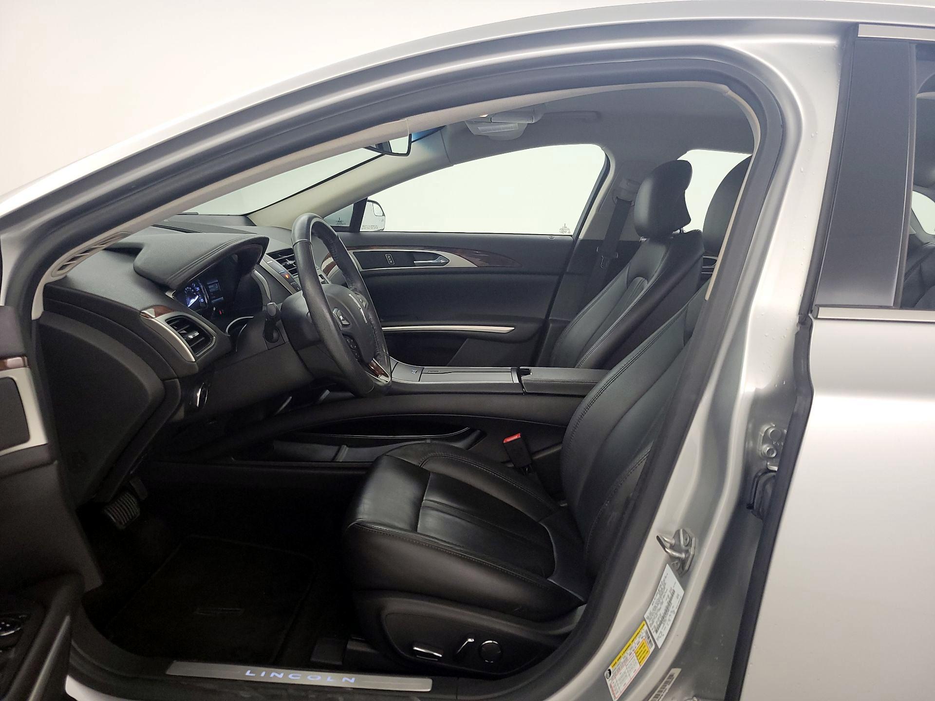 Thumbnail: 2014 Lincoln MKZ - 11