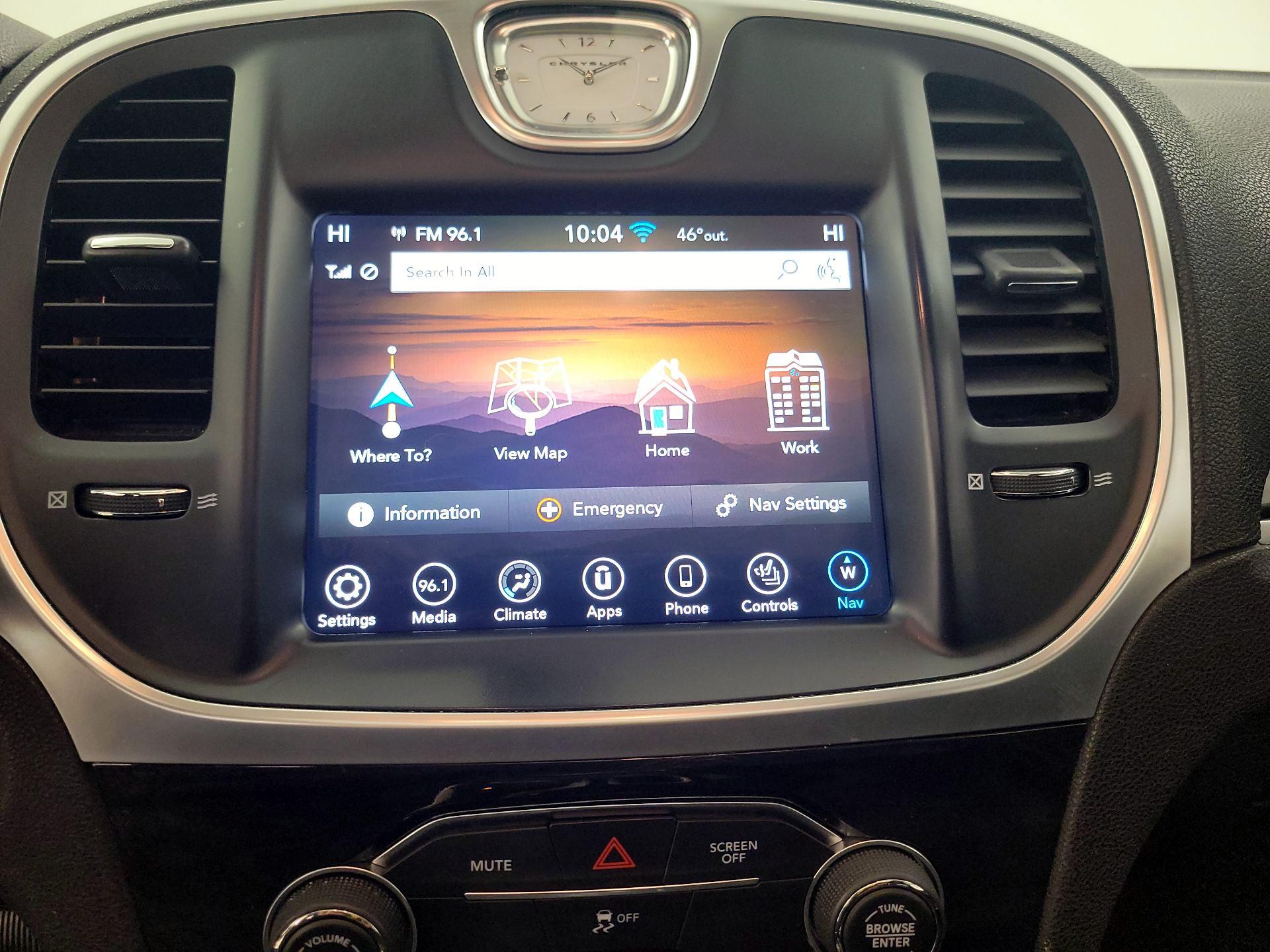 Thumbnail: 2018 Chrysler 300 - 14