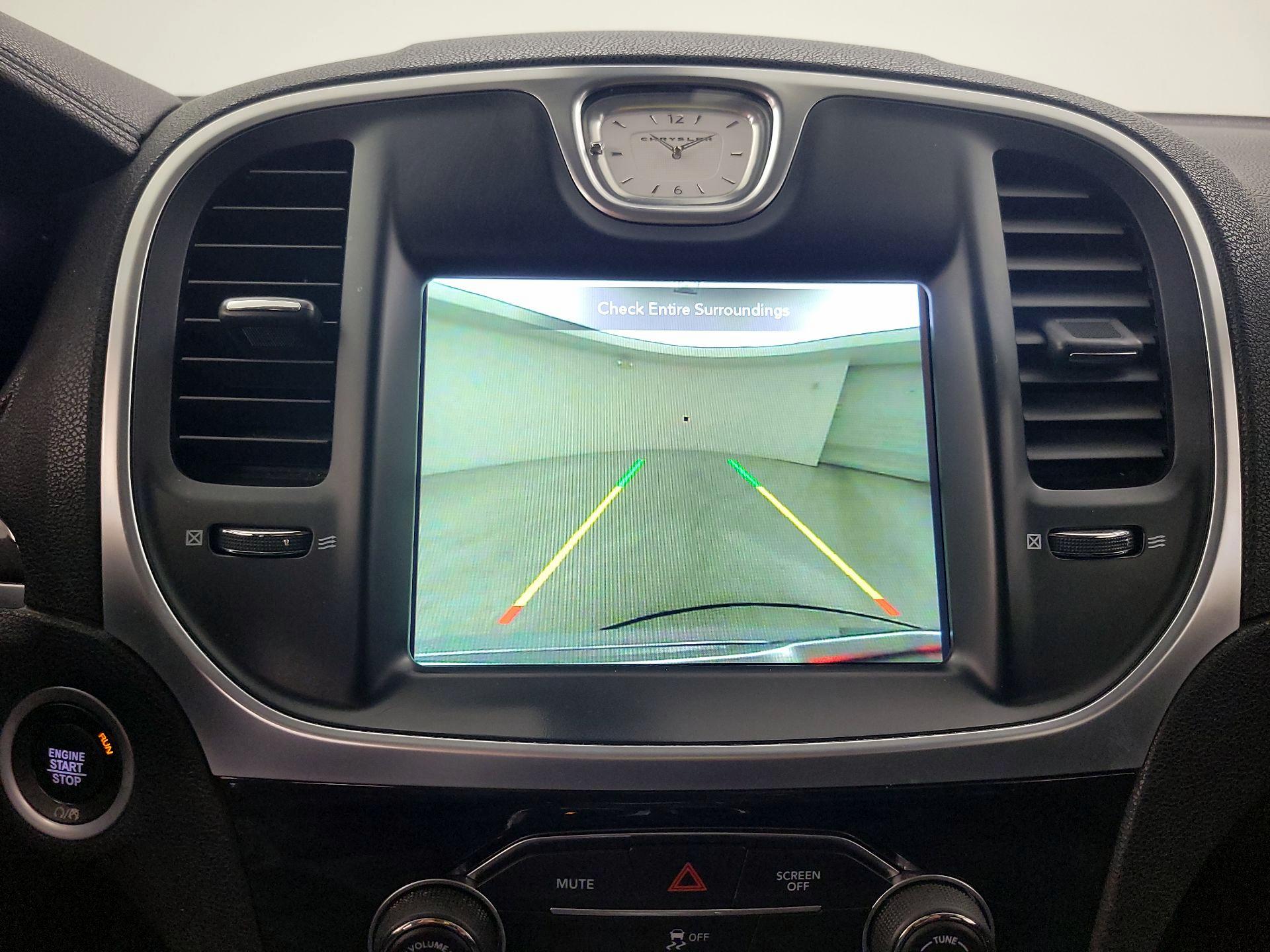 Thumbnail: 2018 Chrysler 300 - 15