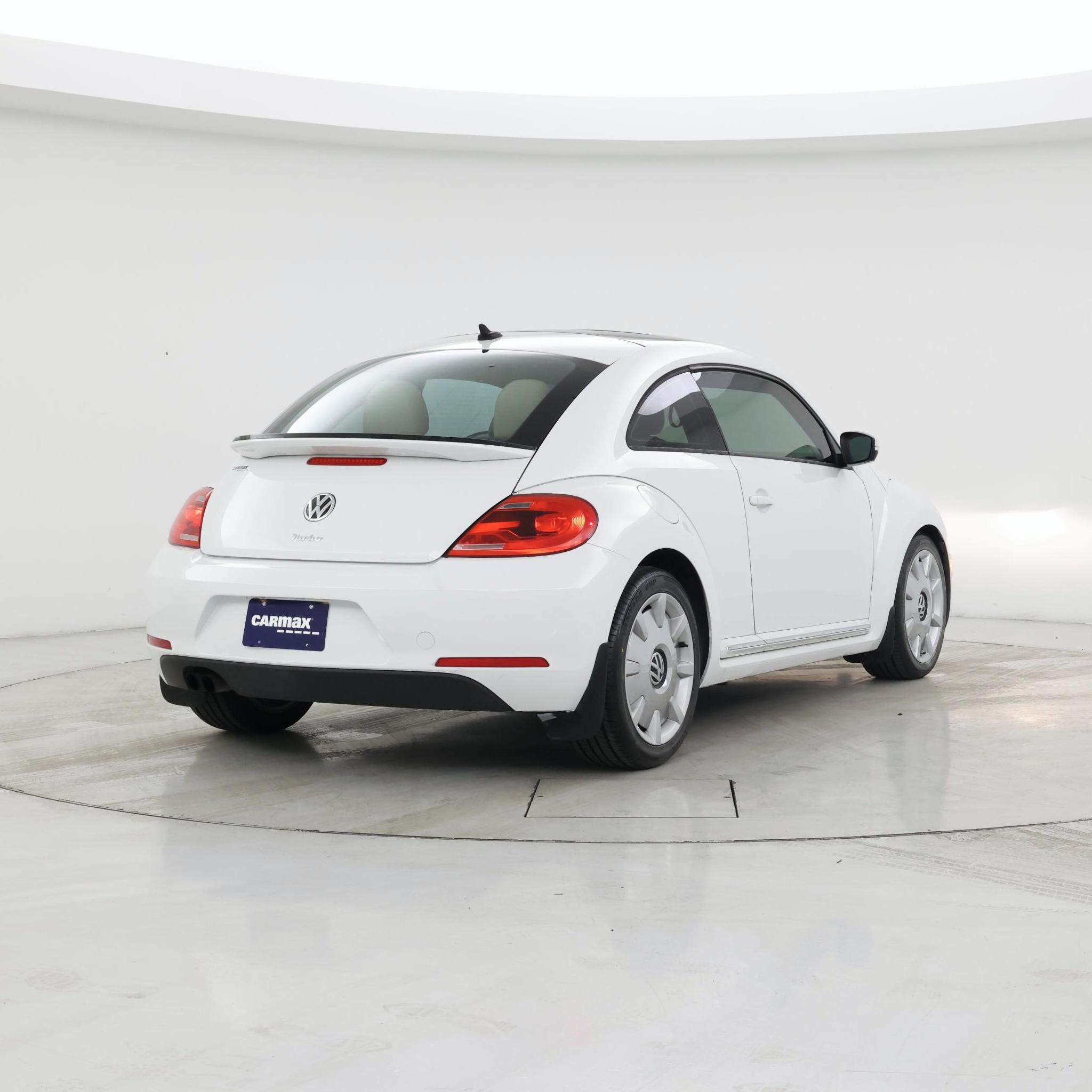Thumbnail: 2016 Volkswagen Beetle - 8