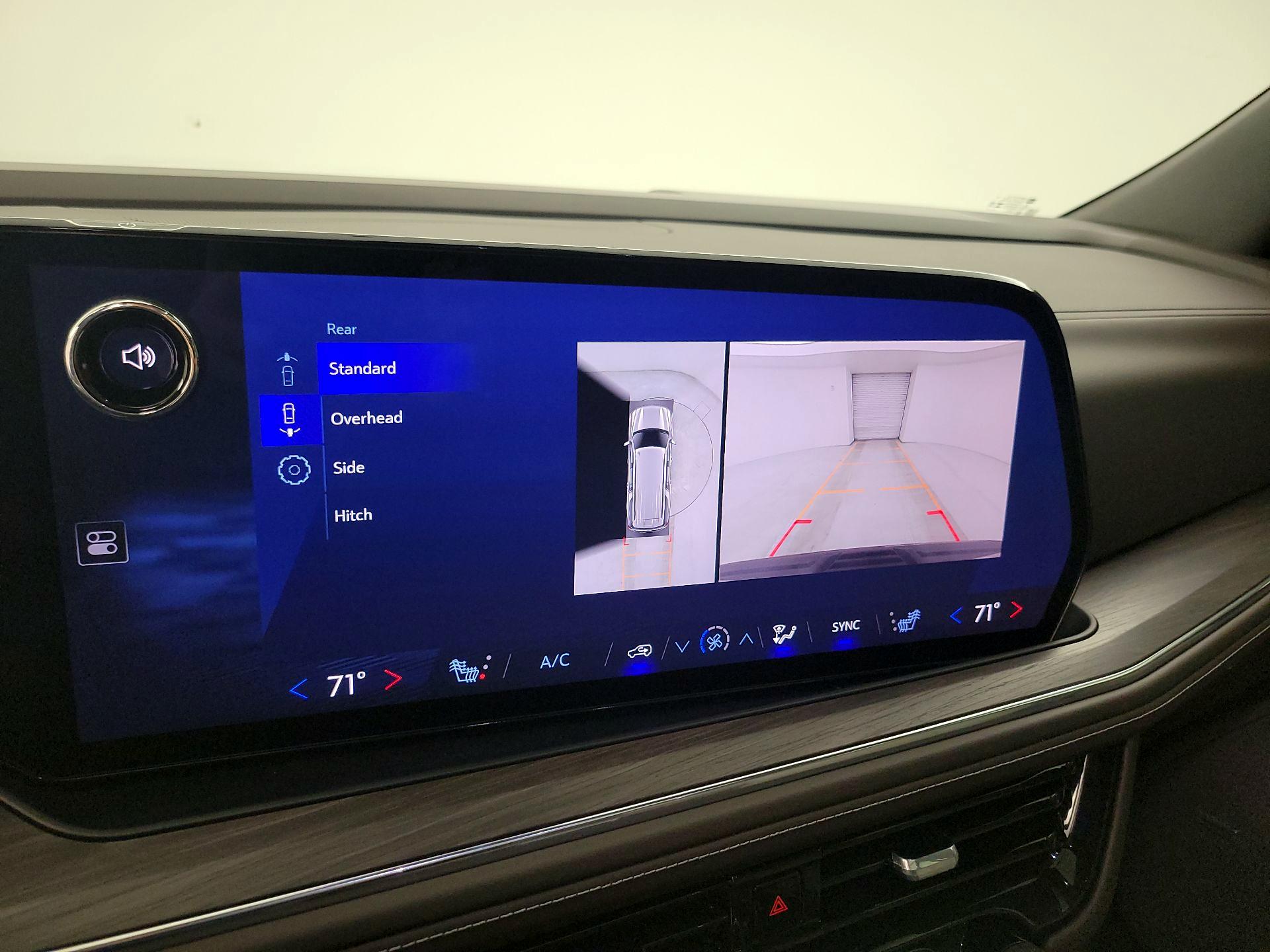 Thumbnail: 2025 Chevrolet Suburban - 15