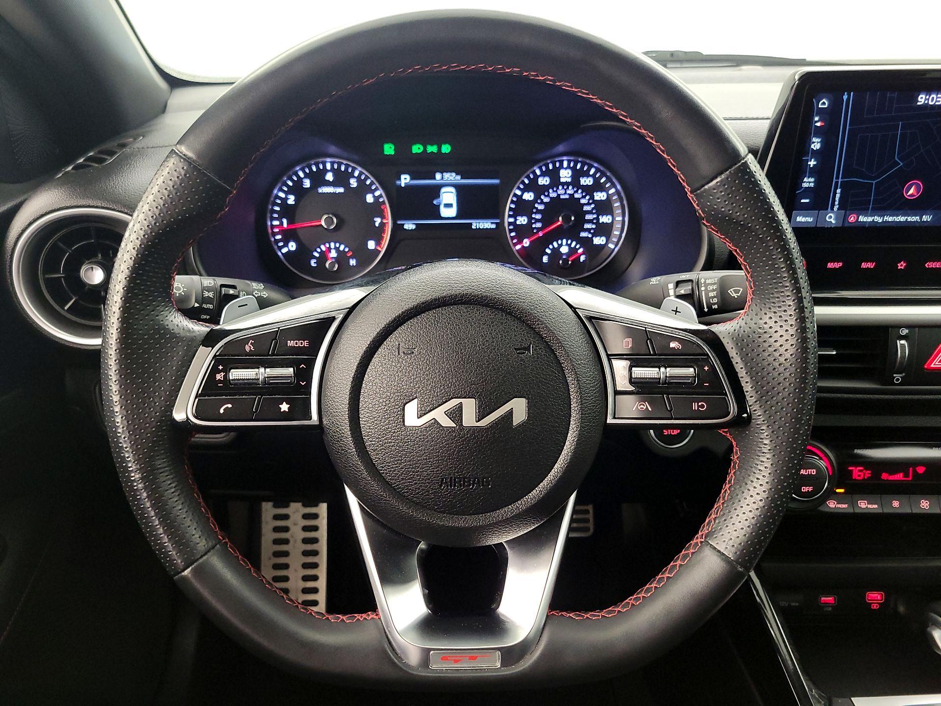 Thumbnail: 2022 Kia Forte - 10