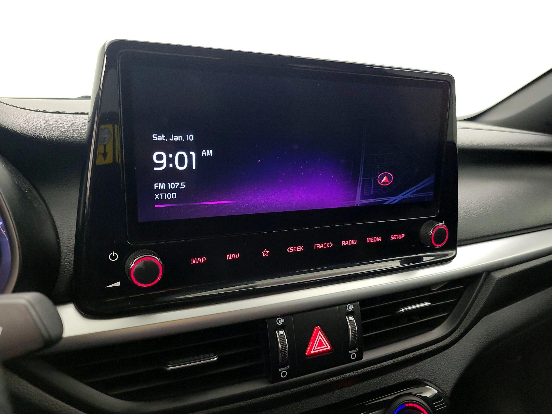 Thumbnail: 2022 Kia Forte - 16