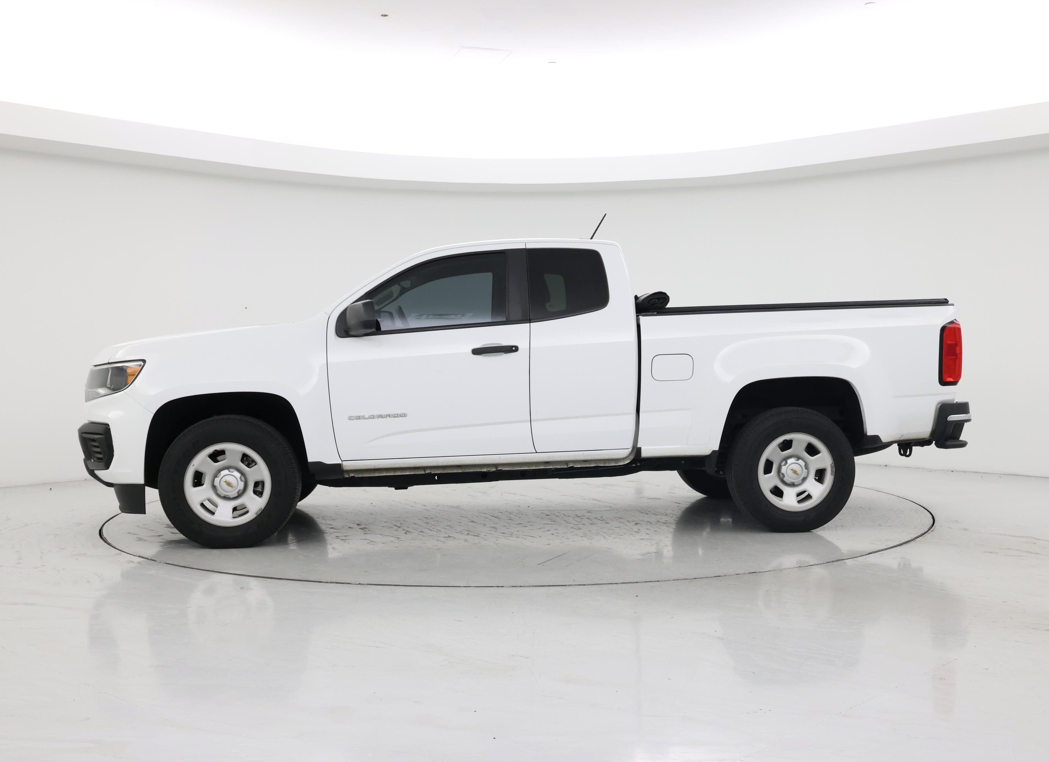 Thumbnail: 2021 Chevrolet Colorado - 3