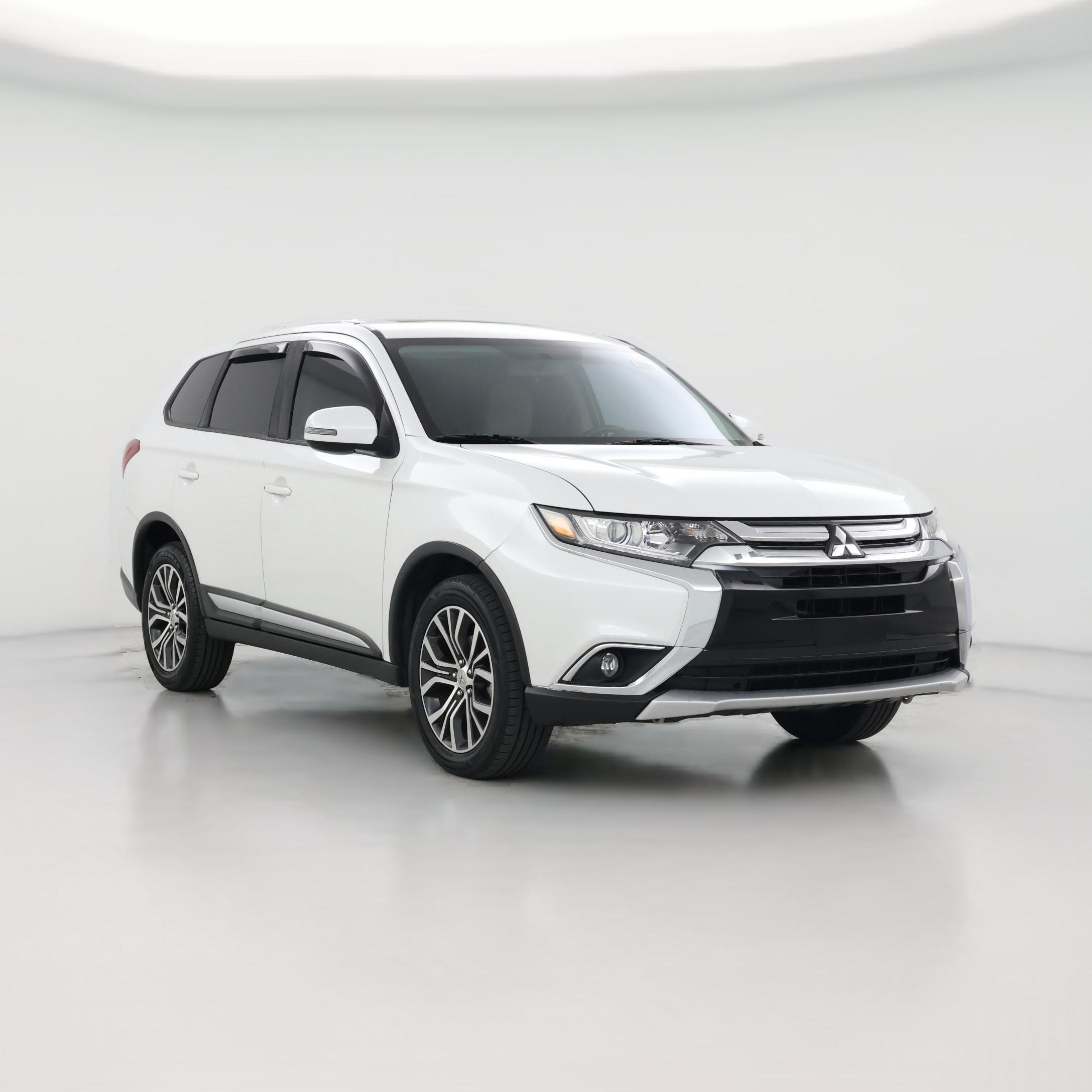 Thumbnail: 2017 Mitsubishi Outlander - 1