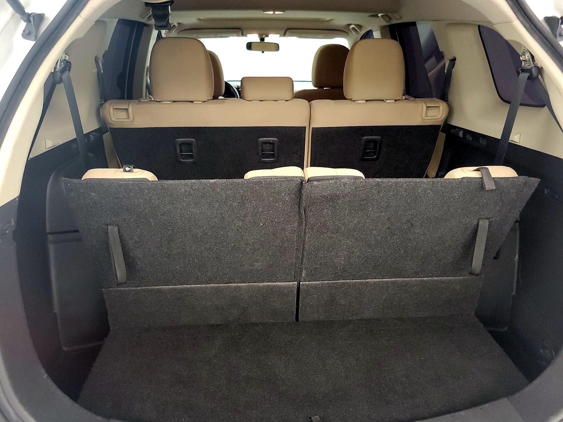 Thumbnail: 2017 Mitsubishi Outlander - 19