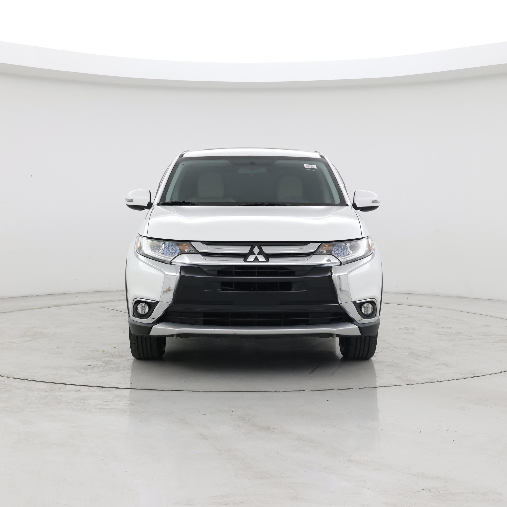 Thumbnail: 2017 Mitsubishi Outlander - 5