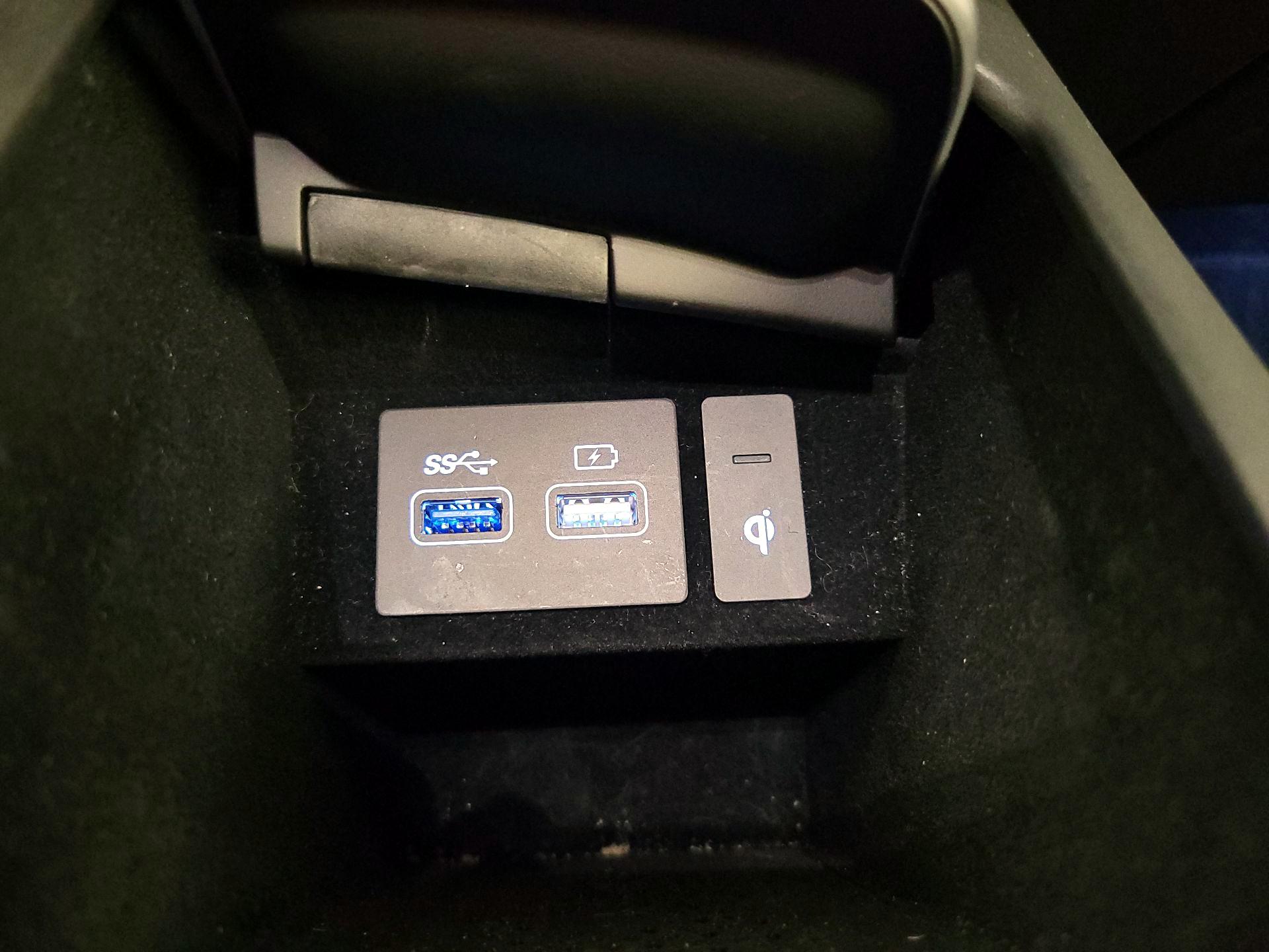 Thumbnail: 2025 Genesis GV70 - 19