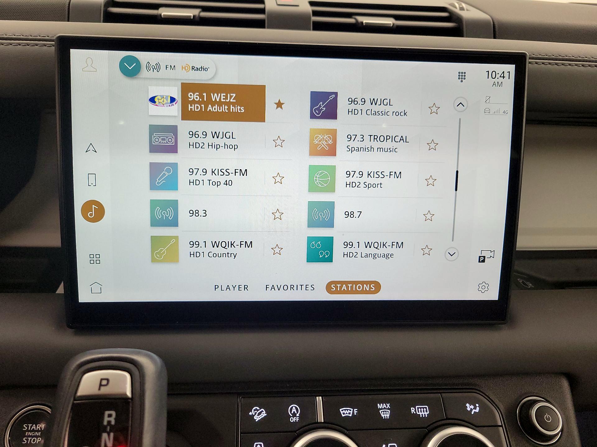 Thumbnail: 2023 Land Rover Defender - 16