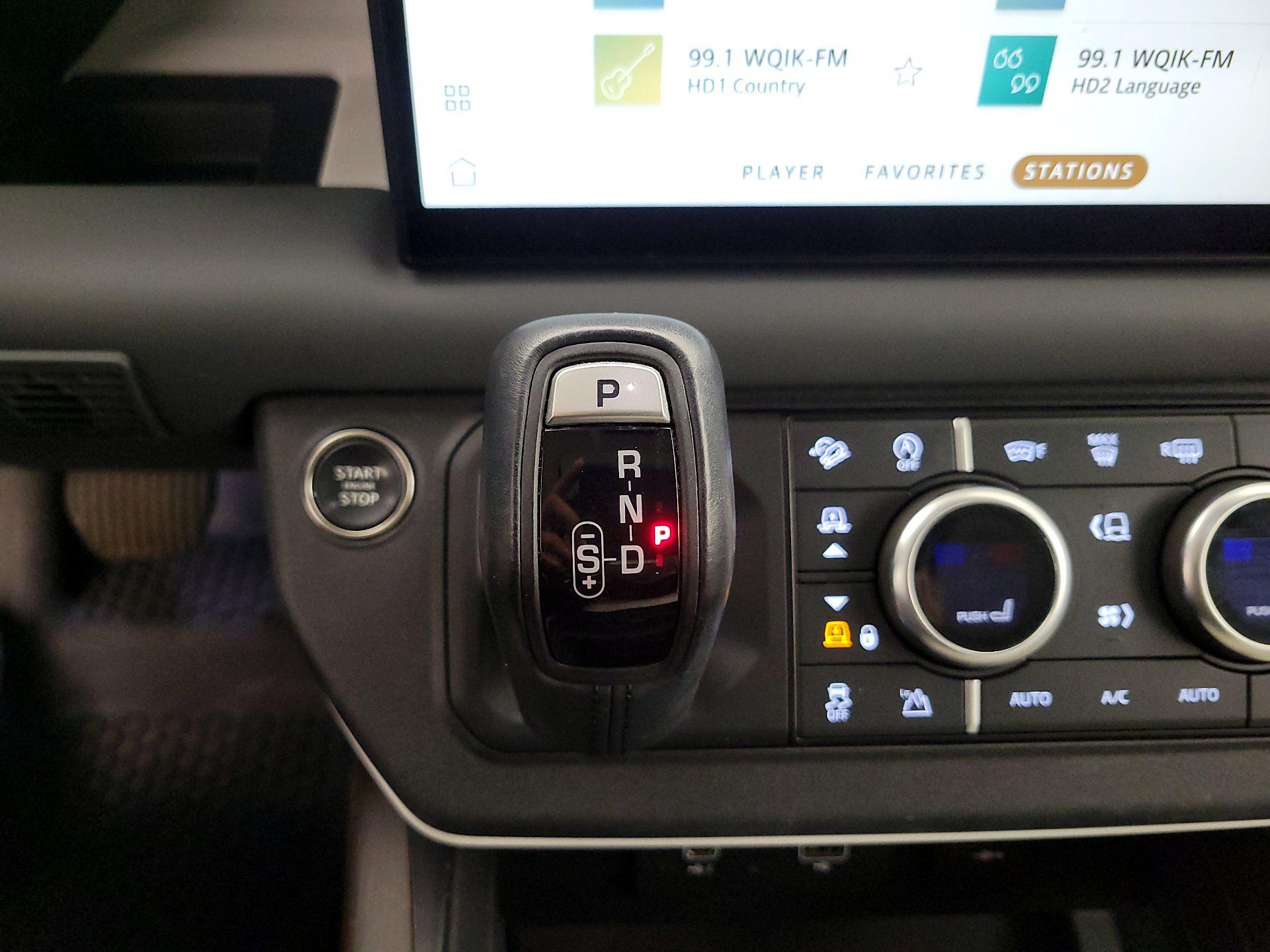 Thumbnail: 2023 Land Rover Defender - 18