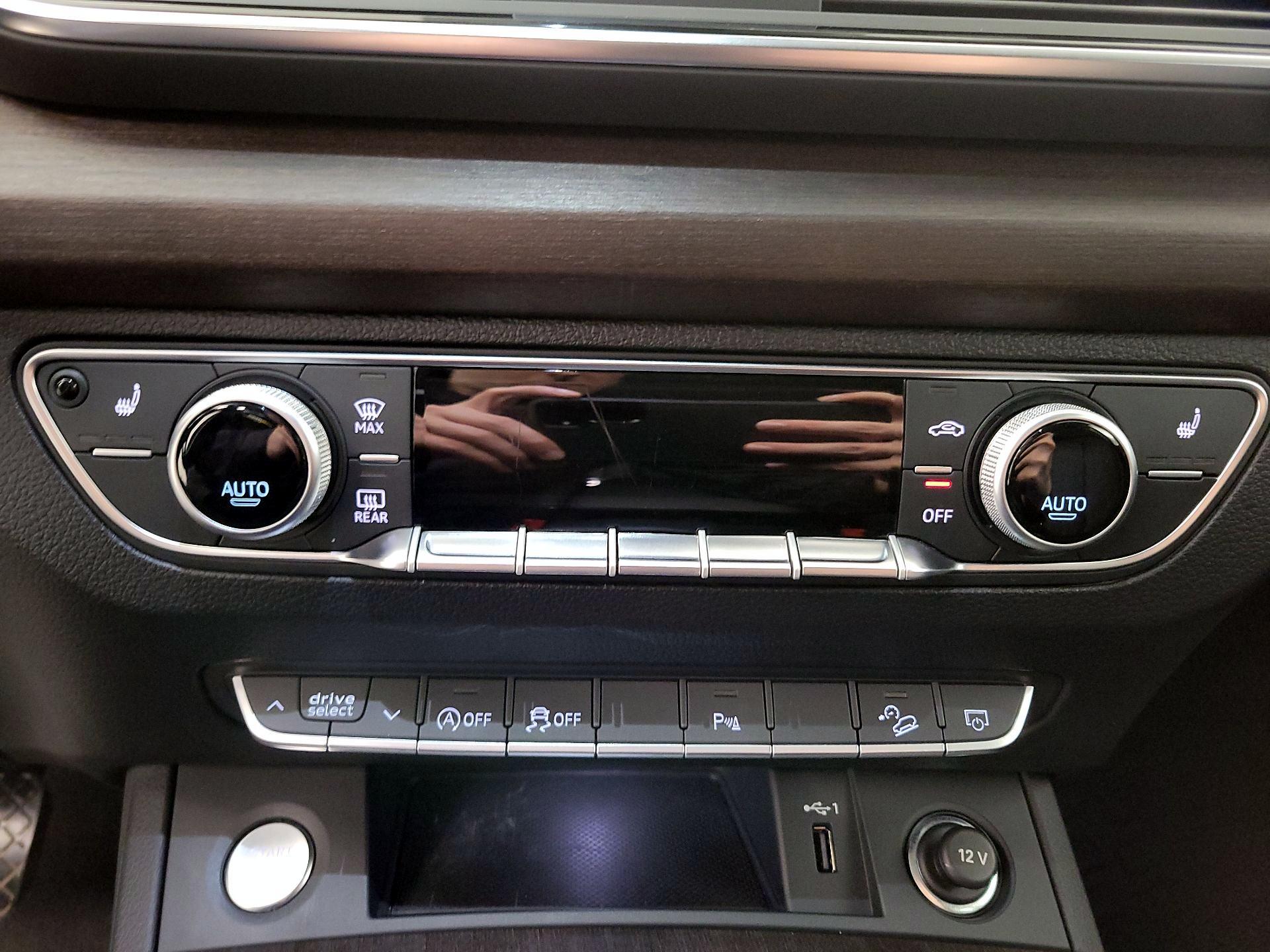 Thumbnail: 2023 Audi Q5 - 16