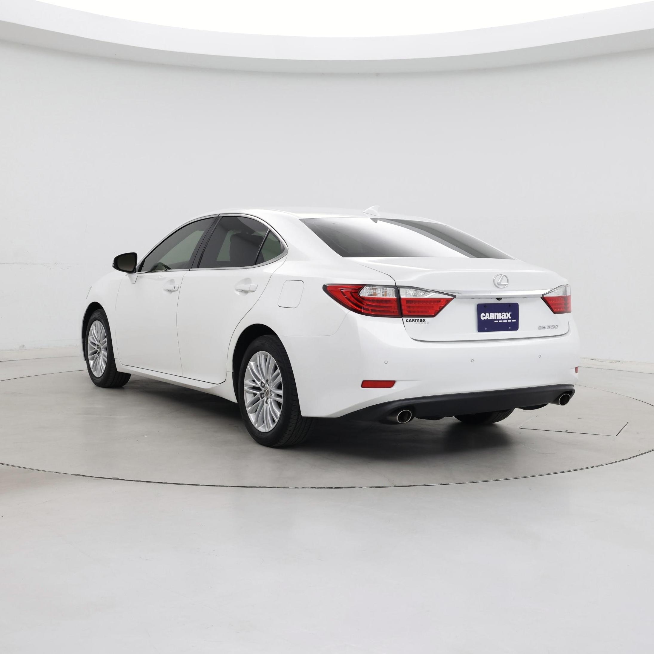 Thumbnail: 2015 Lexus ES - 2