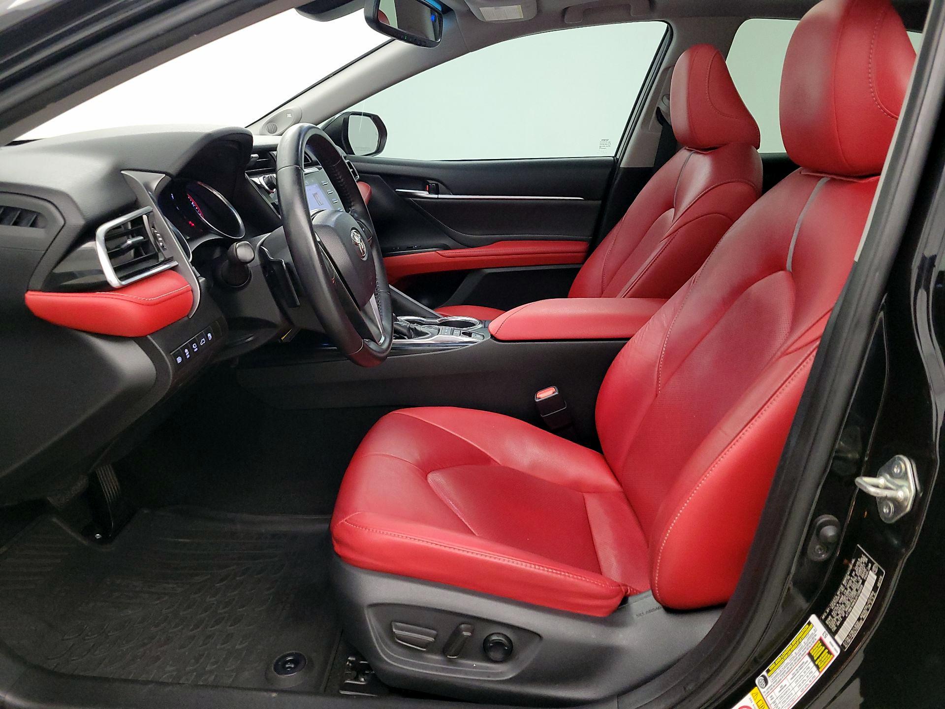 Thumbnail: 2018 Toyota Camry - 11