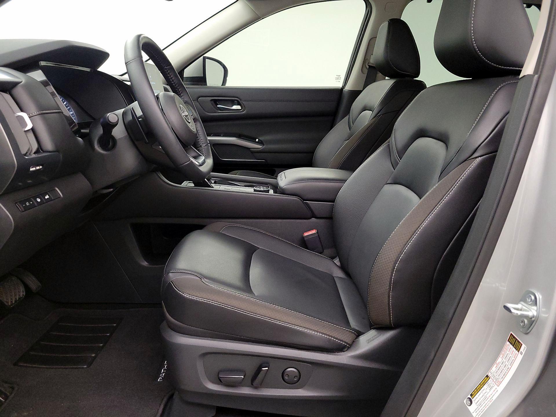 Thumbnail: 2024 Nissan Pathfinder - 11