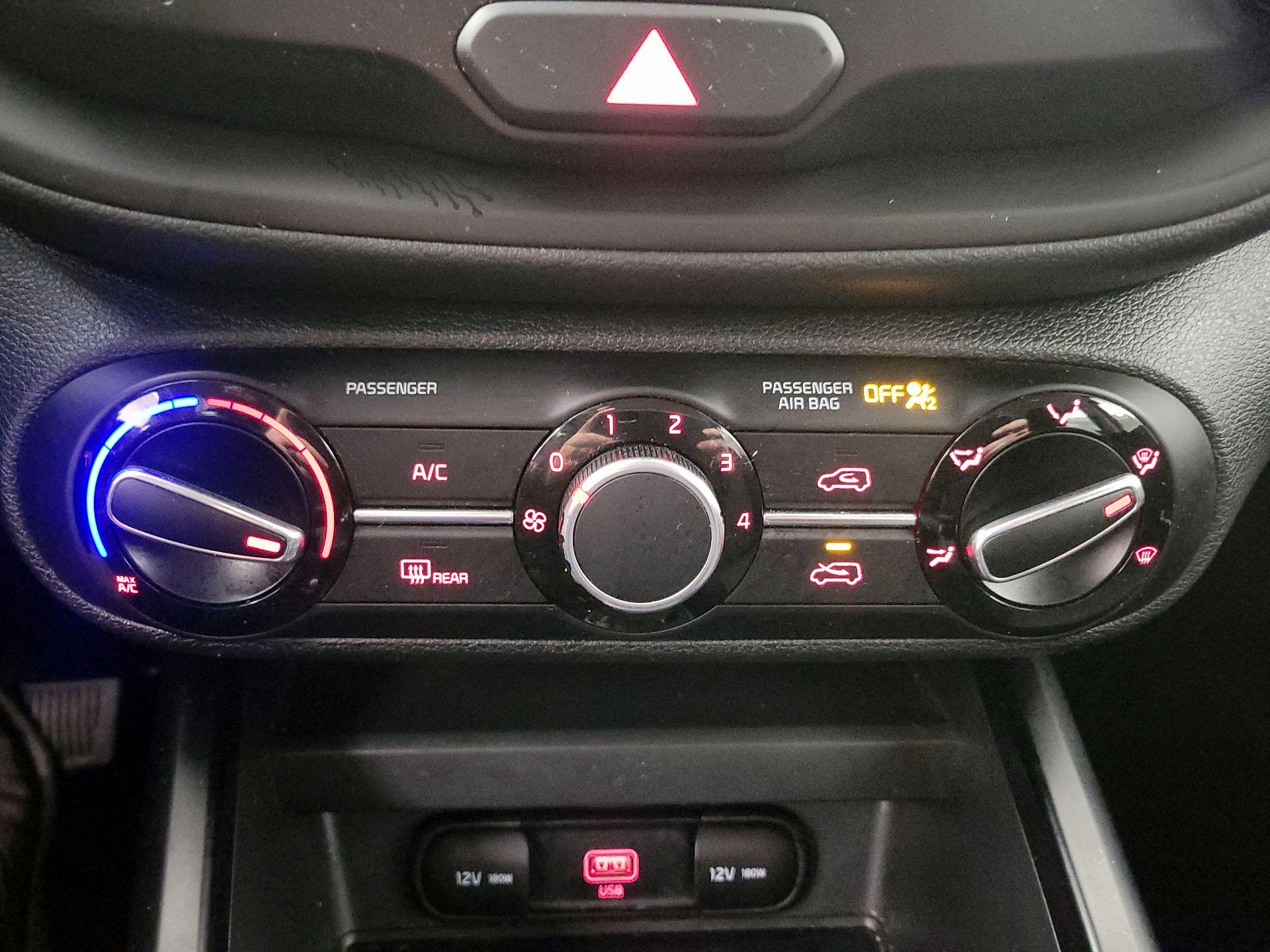 Thumbnail: 2022 Kia Soul - 16