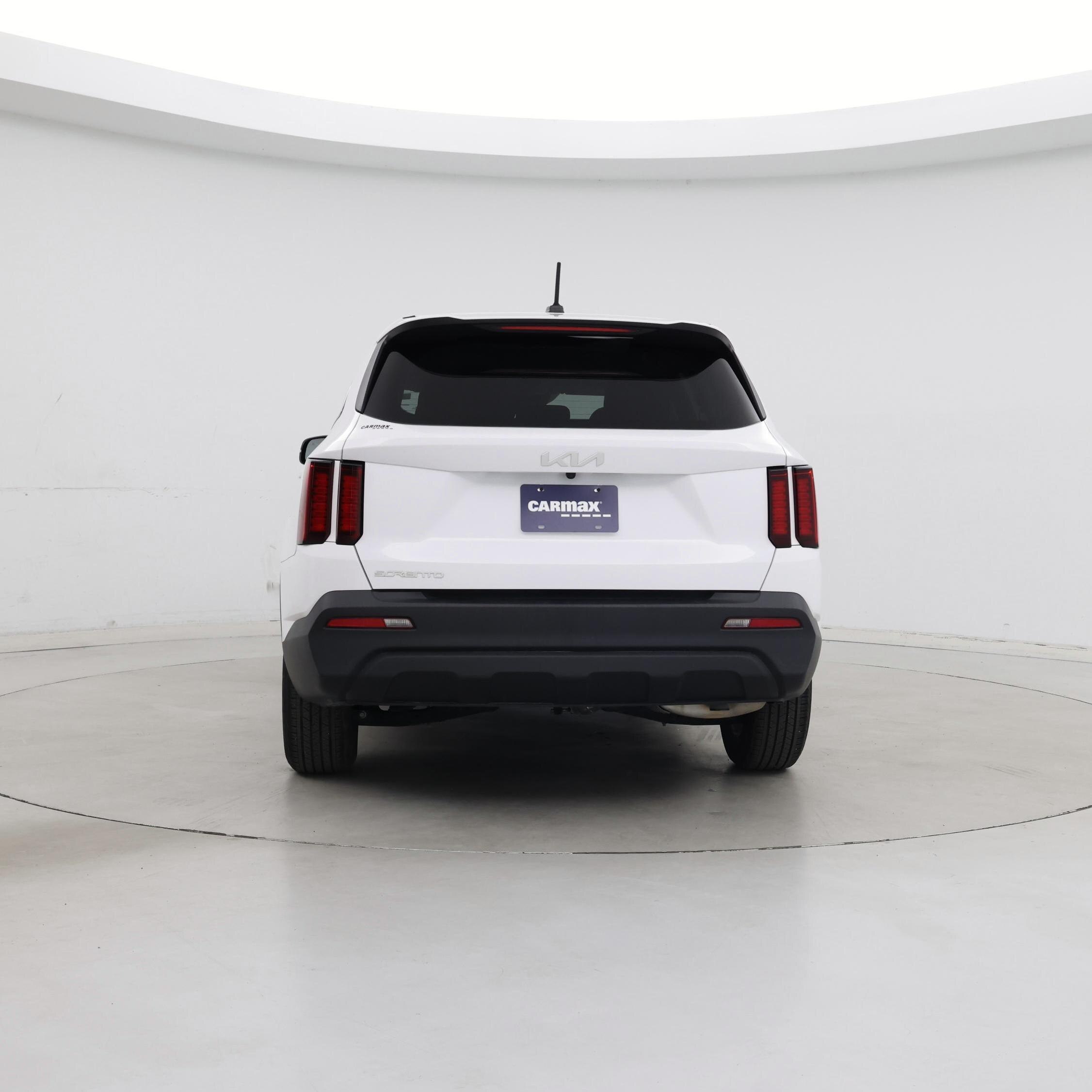 Thumbnail: 2023 Kia Sorento - 6