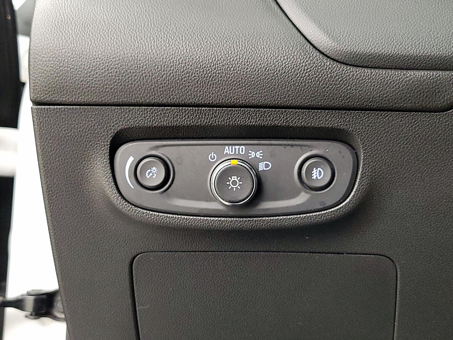 Thumbnail: 2021 Buick Encore GX - 13