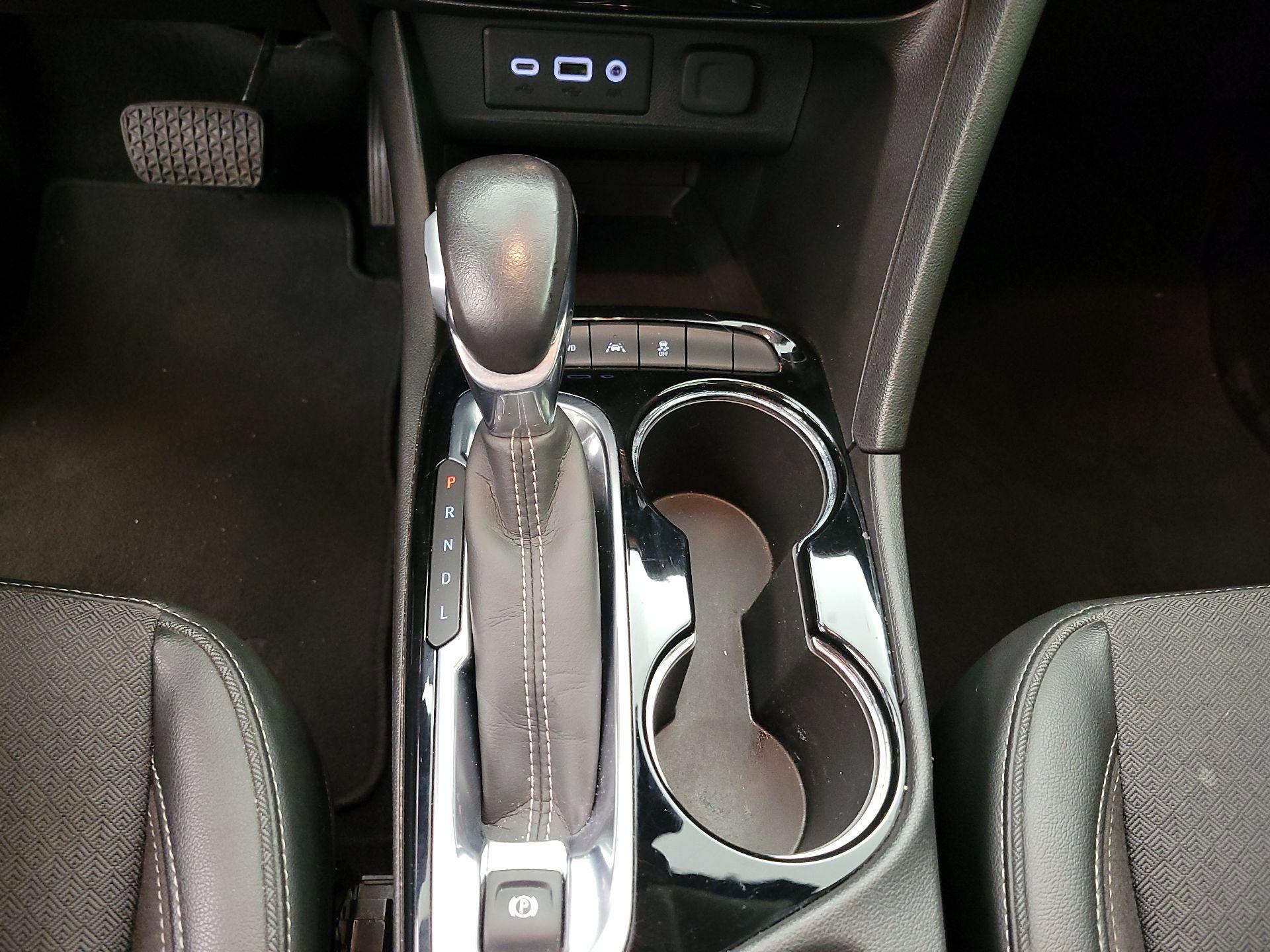 Thumbnail: 2021 Buick Encore GX - 17