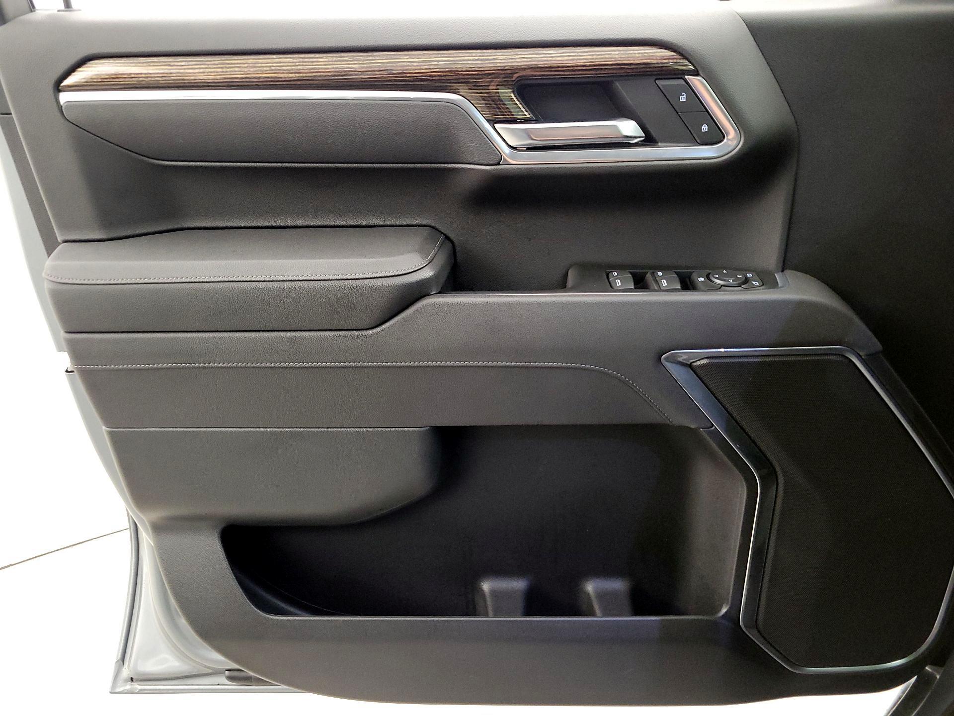 Thumbnail: 2025 GMC Sierra 1500 - 12