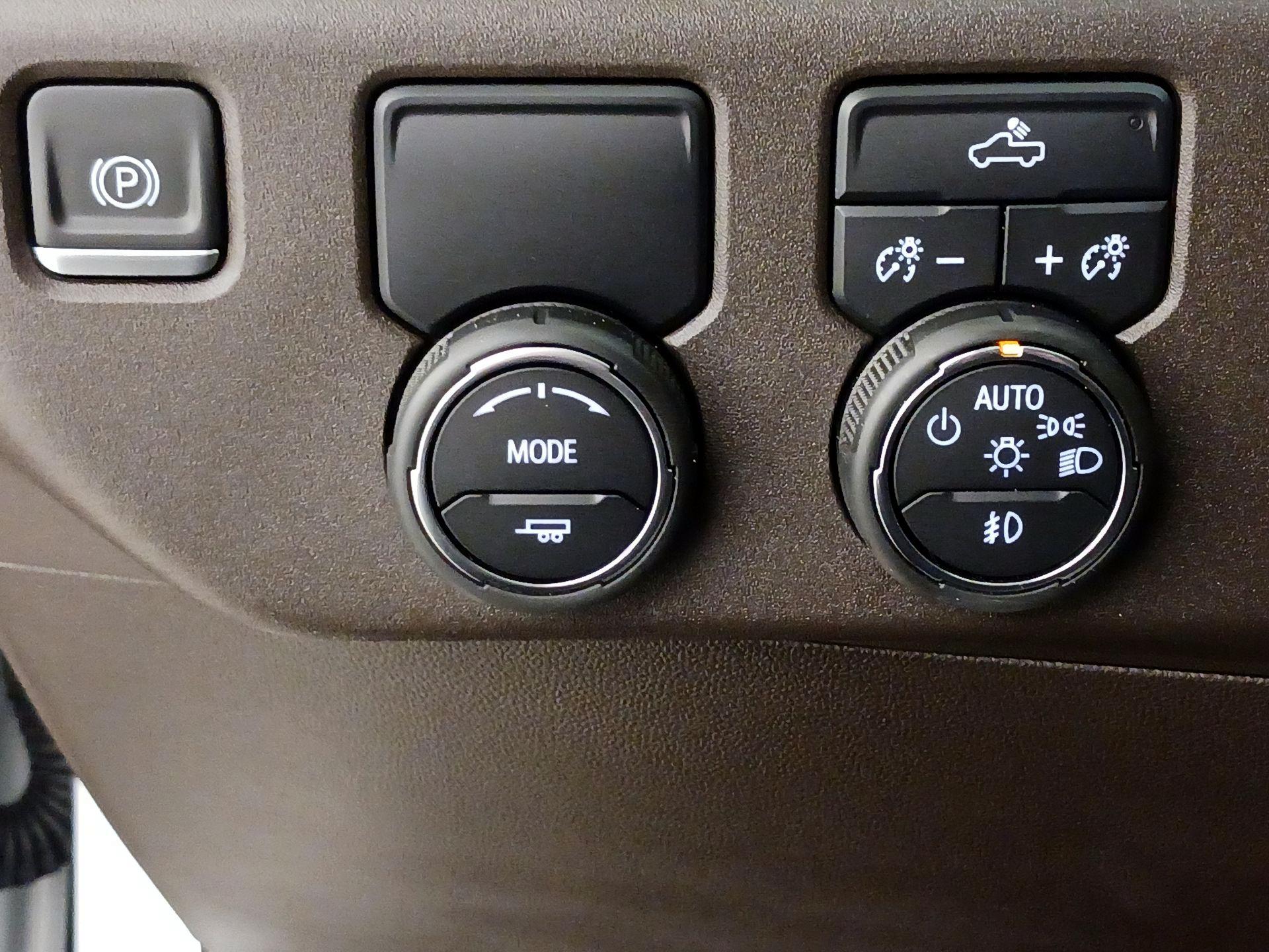 Thumbnail: 2023 Chevrolet Silverado 1500 - 13