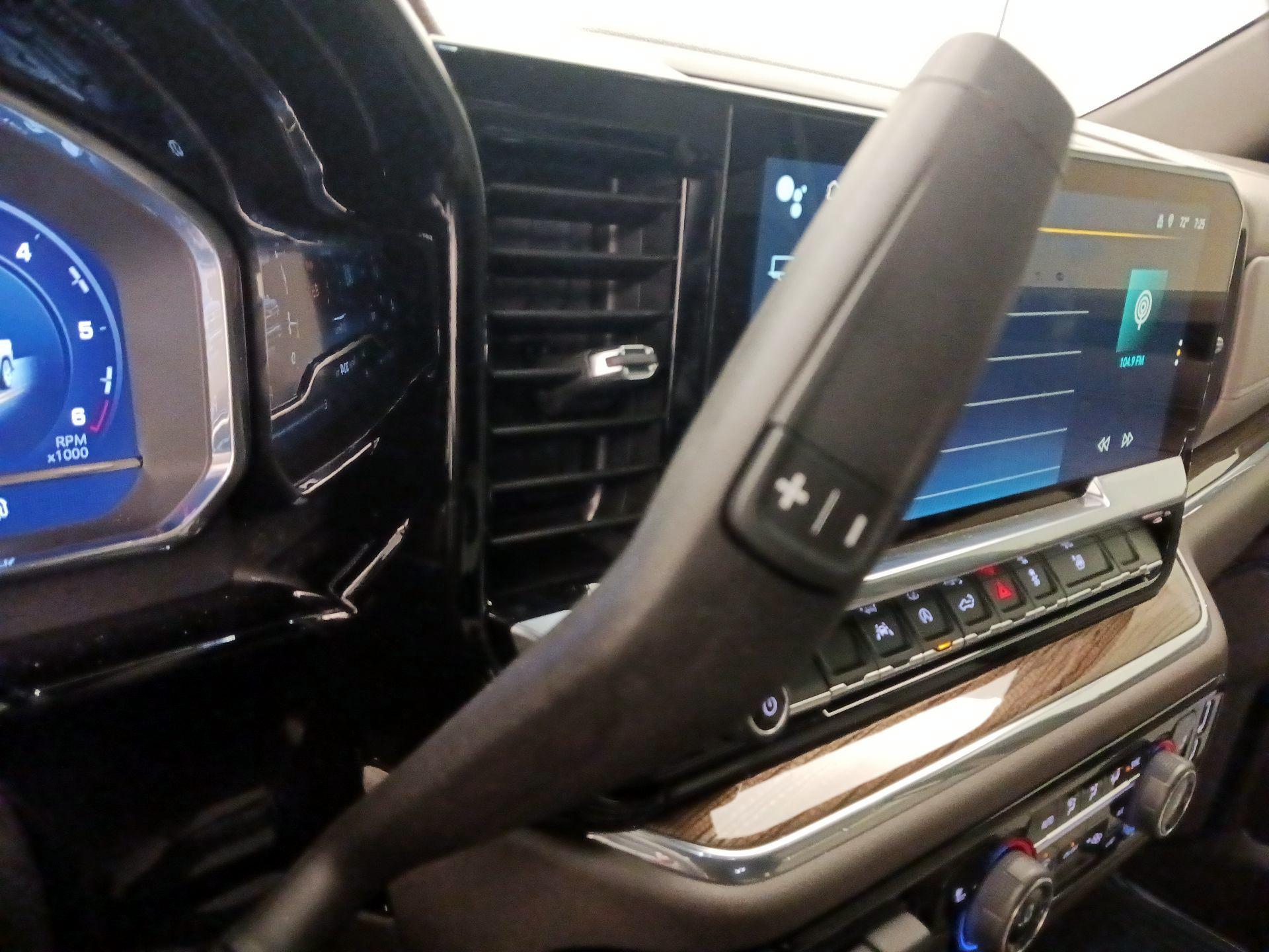 Thumbnail: 2023 Chevrolet Silverado 1500 - 17