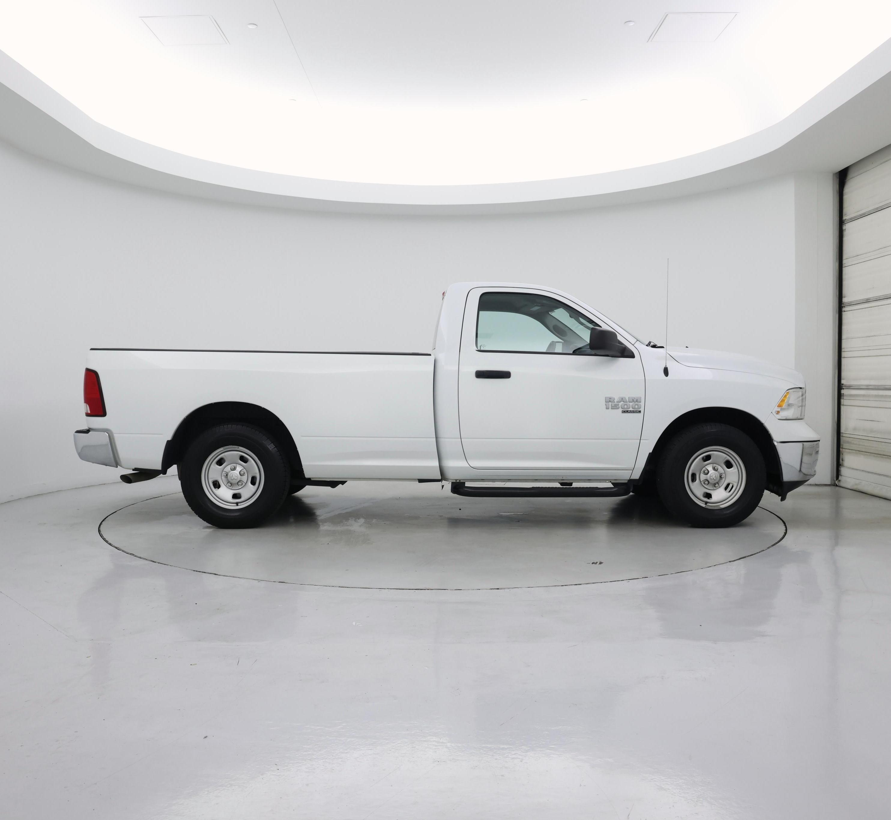 Thumbnail: 2023 RAM 1500 Classic - 7