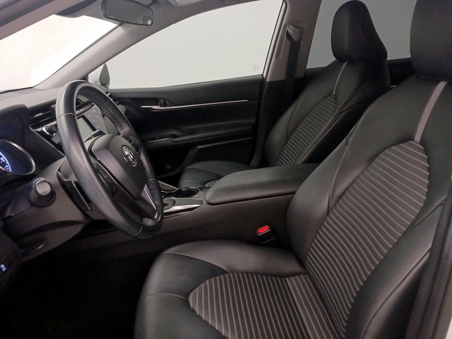 Thumbnail: 2020 Toyota Camry - 11