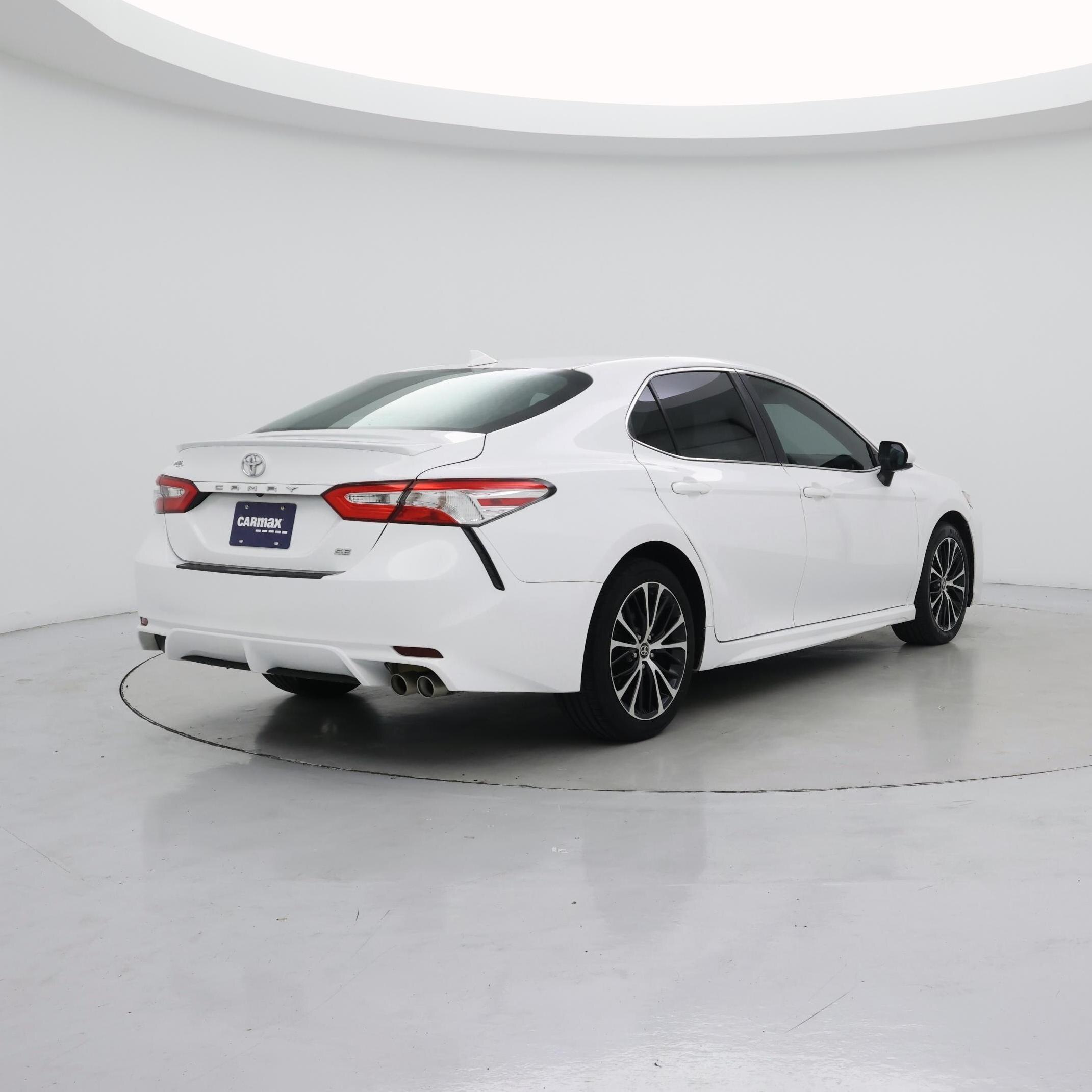 Thumbnail: 2020 Toyota Camry - 8