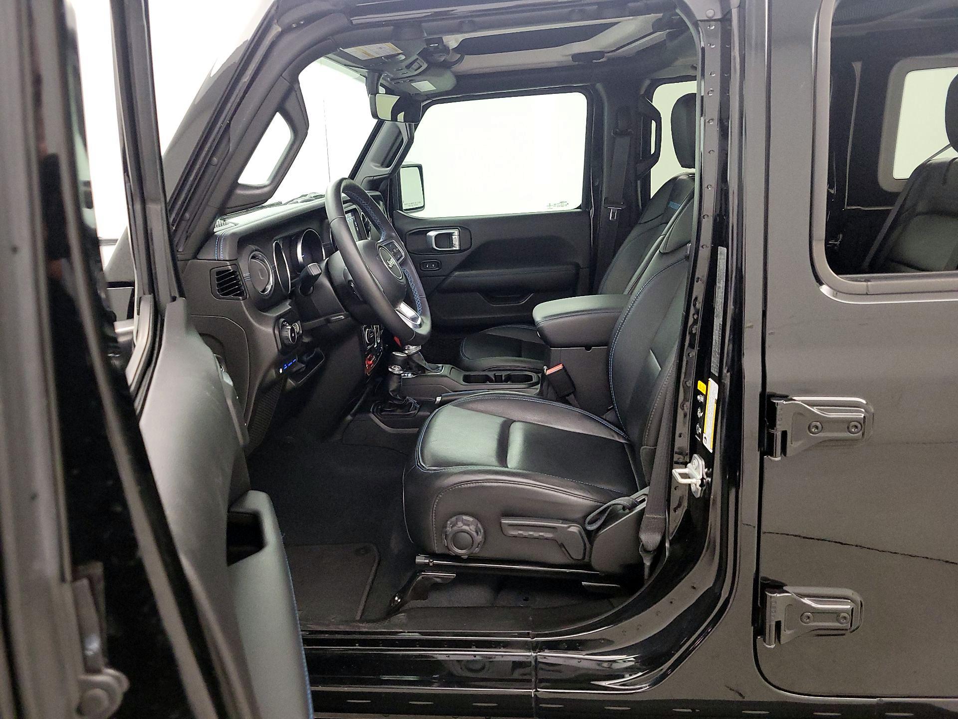 Thumbnail: 2022 Jeep Wrangler - 11