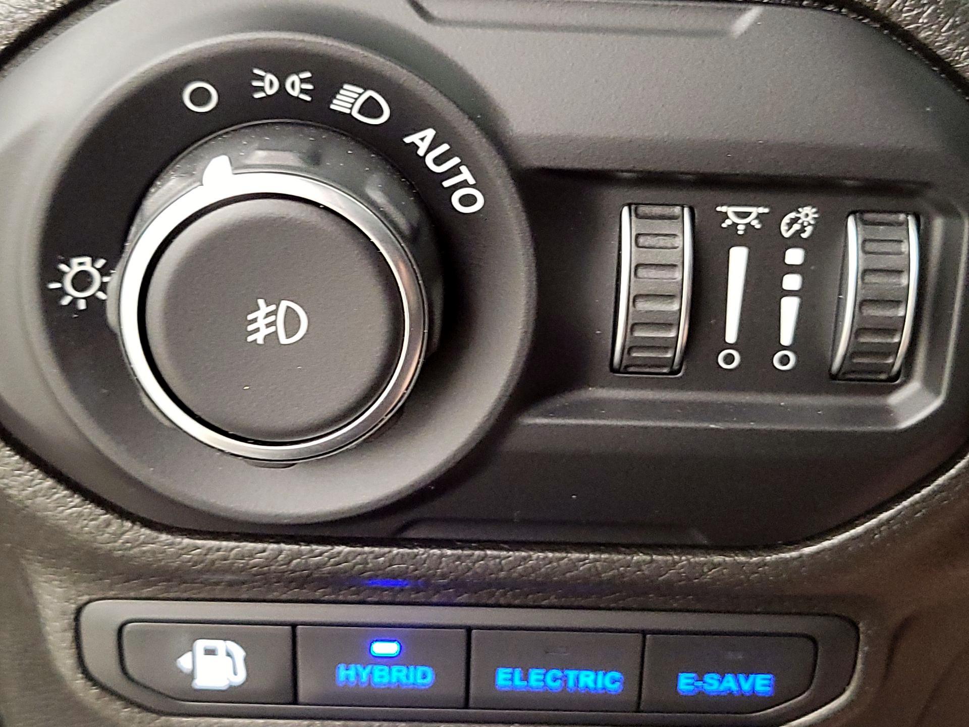 Thumbnail: 2022 Jeep Wrangler - 13