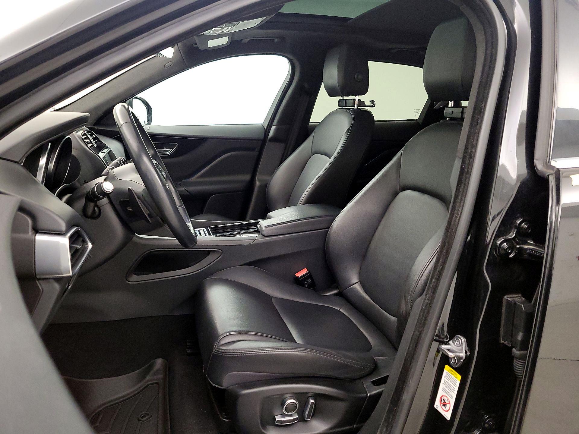 Thumbnail: 2020 Jaguar F-Pace - 11