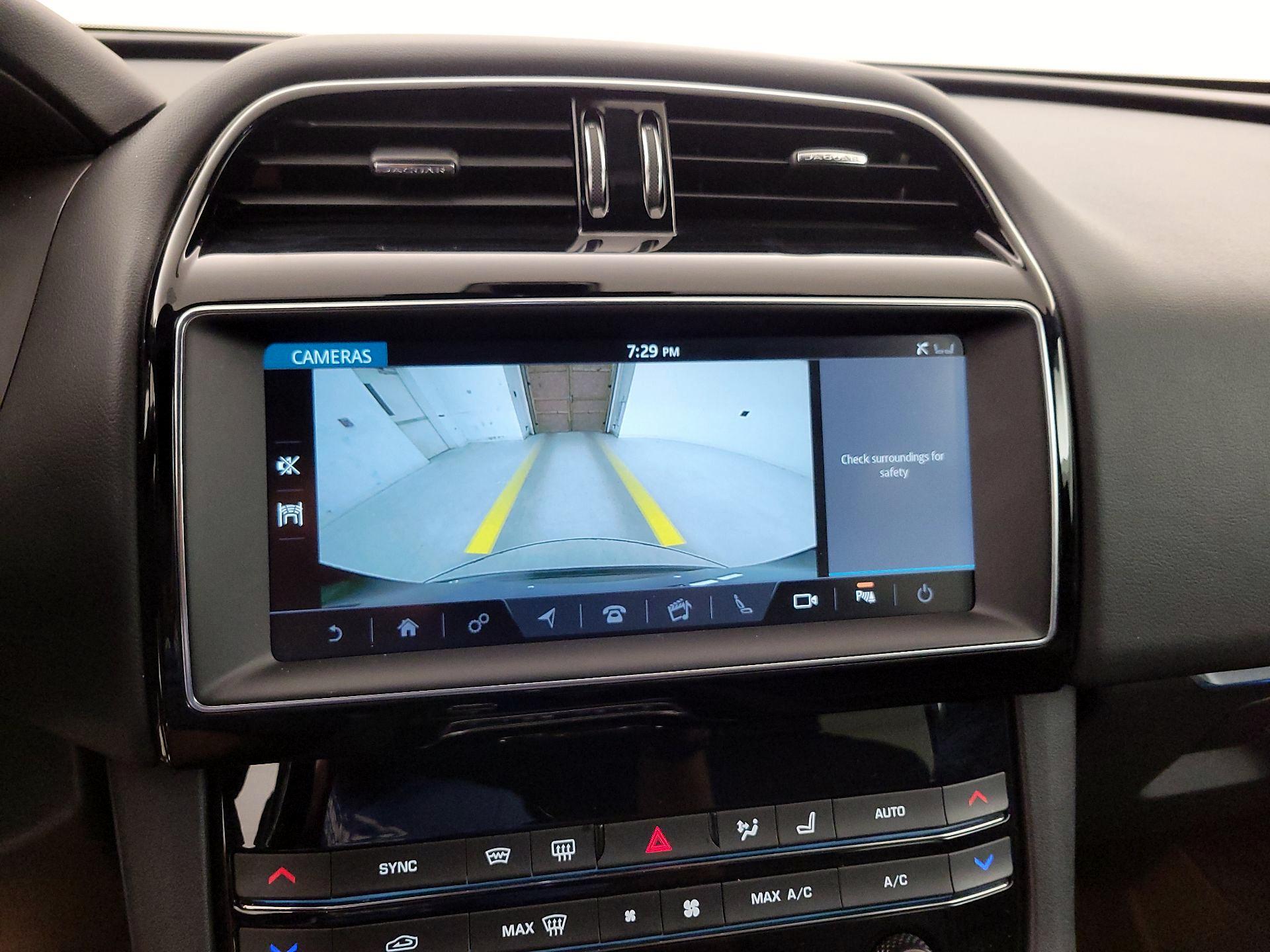 Thumbnail: 2020 Jaguar F-Pace - 15