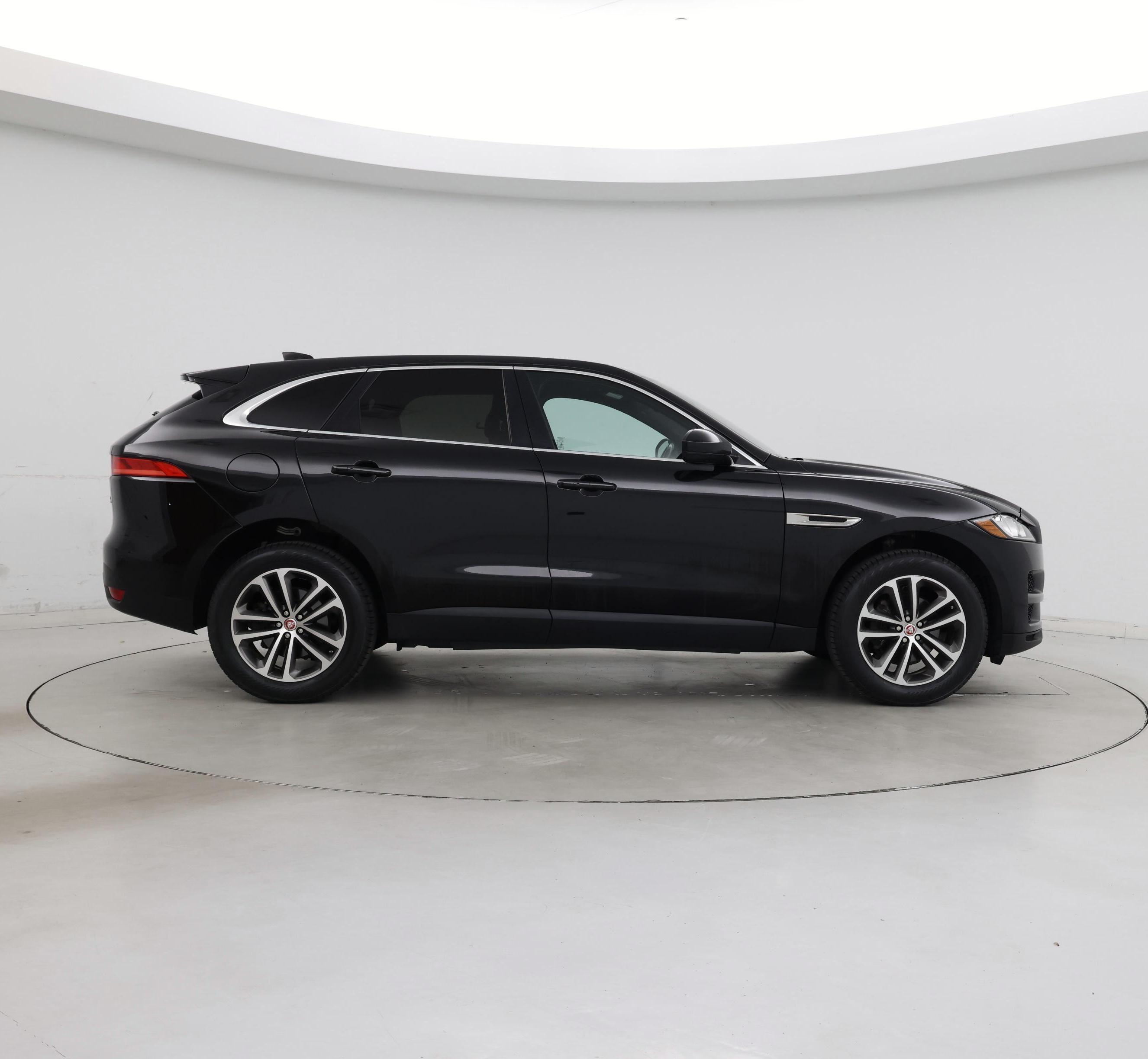 Thumbnail: 2020 Jaguar F-Pace - 7
