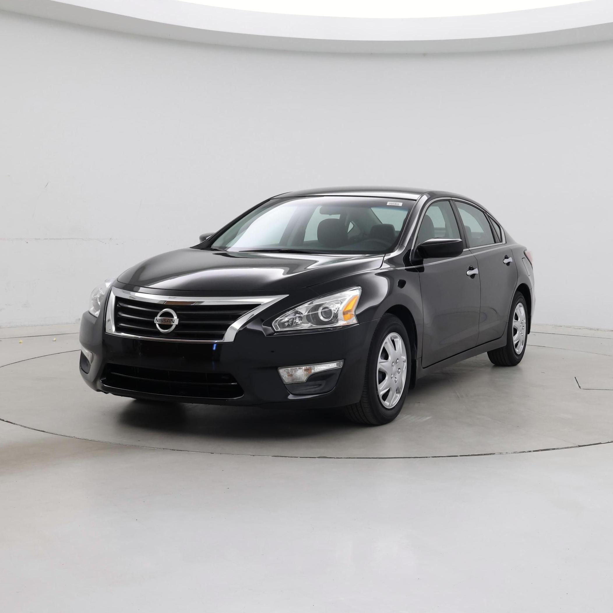 Thumbnail: 2015 Nissan Altima - 4