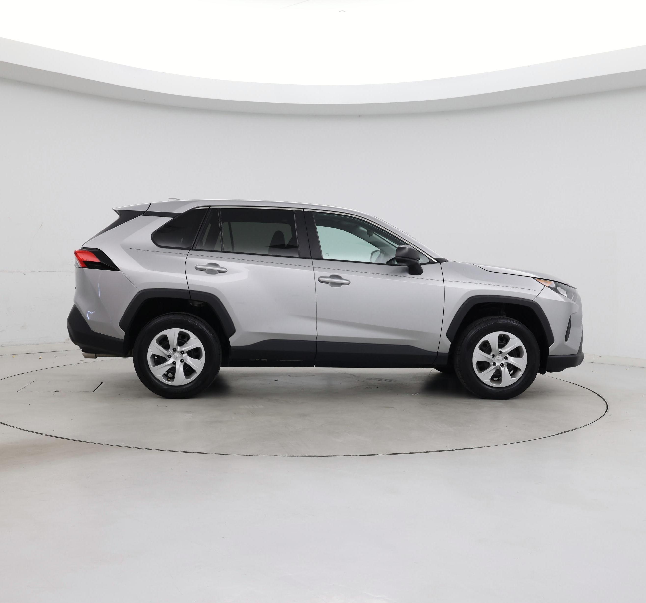 Thumbnail: 2022 Toyota RAV4 - 7