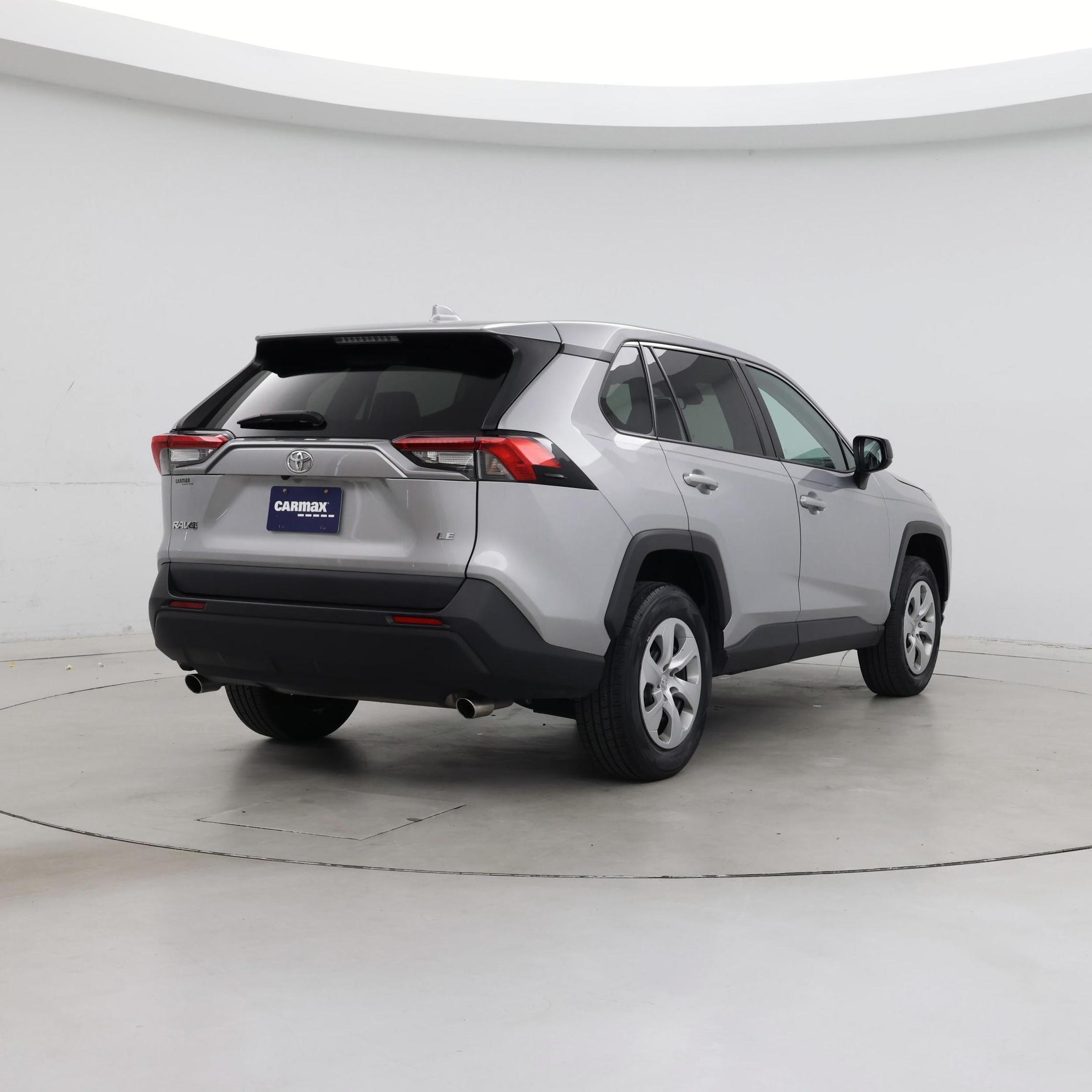 Thumbnail: 2022 Toyota RAV4 - 8
