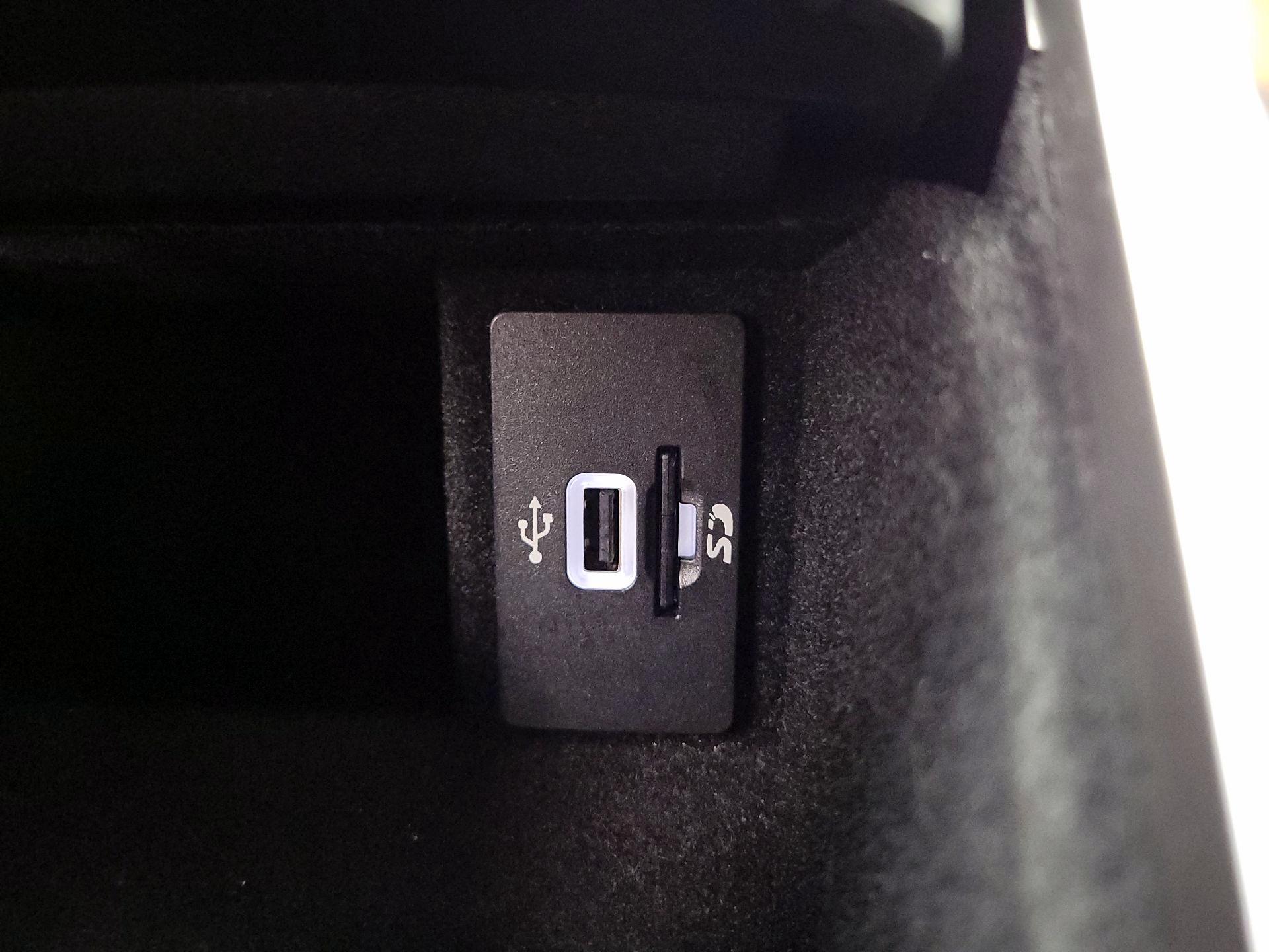 Thumbnail: 2016 Lincoln MKX - 18