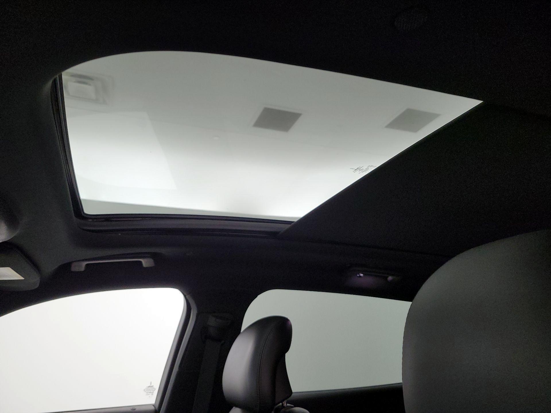 Thumbnail: 2016 Lincoln MKX - 19