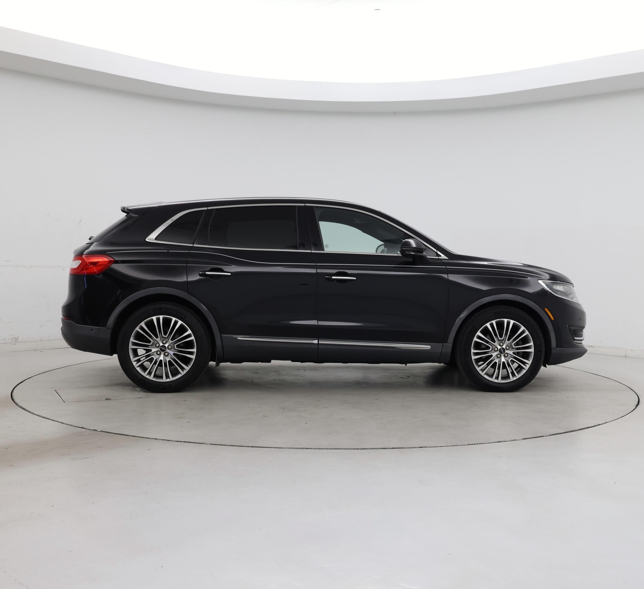 Thumbnail: 2016 Lincoln MKX - 7