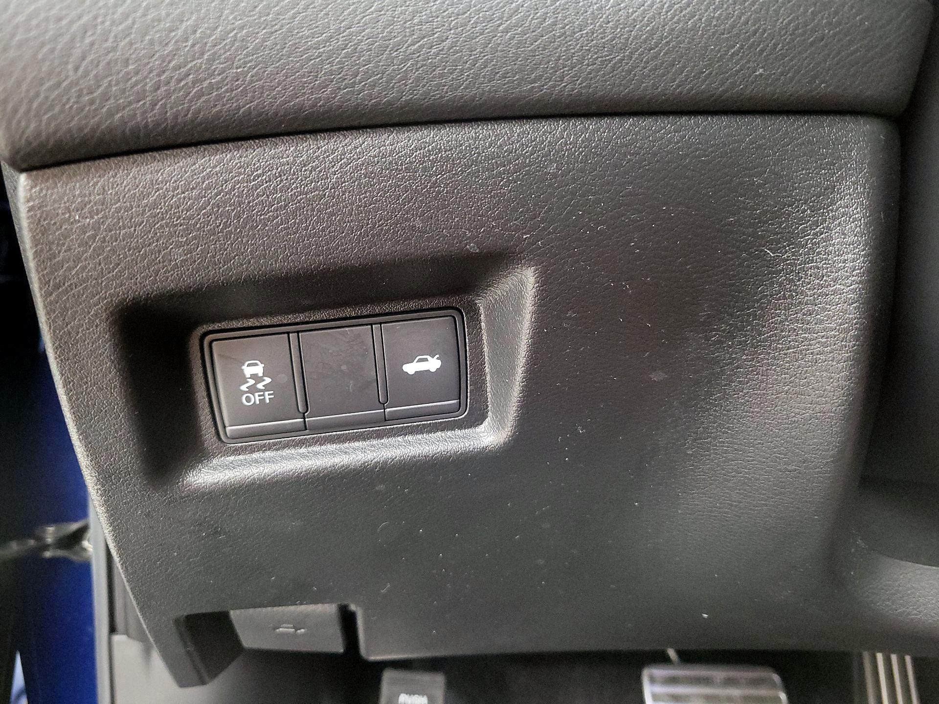 Thumbnail: 2019 INFINITI  - 13