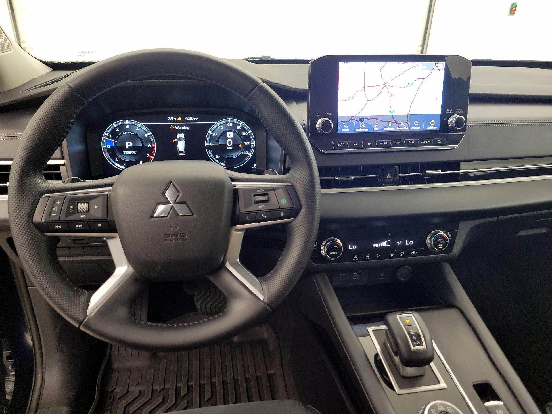 Thumbnail: 2024 Mitsubishi Outlander - 9