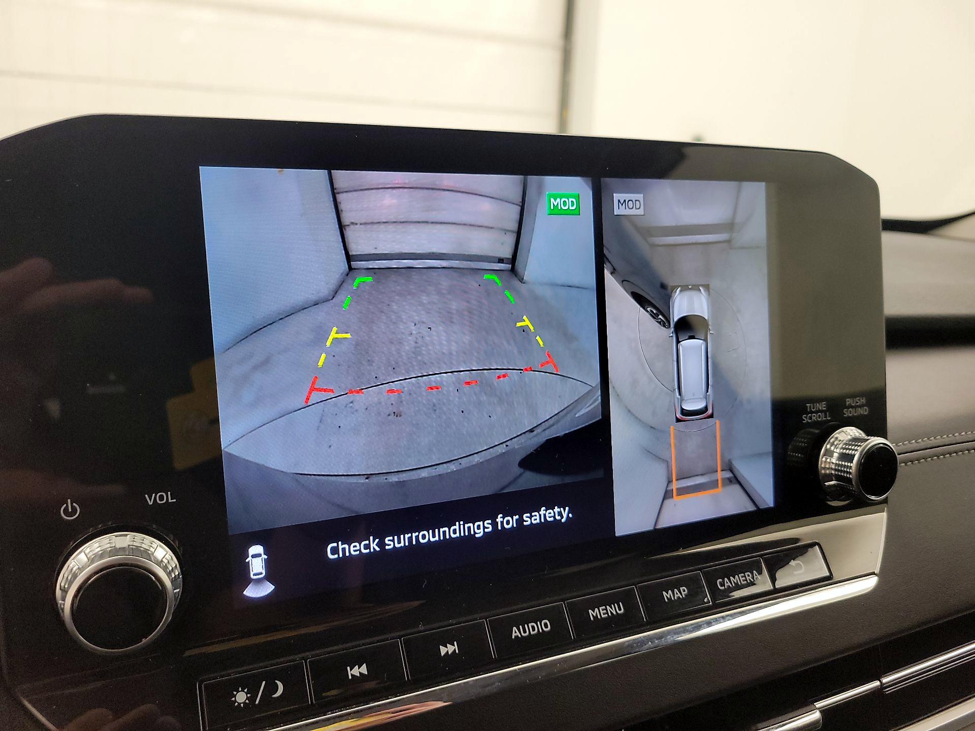 Thumbnail: 2024 Mitsubishi Outlander - 15