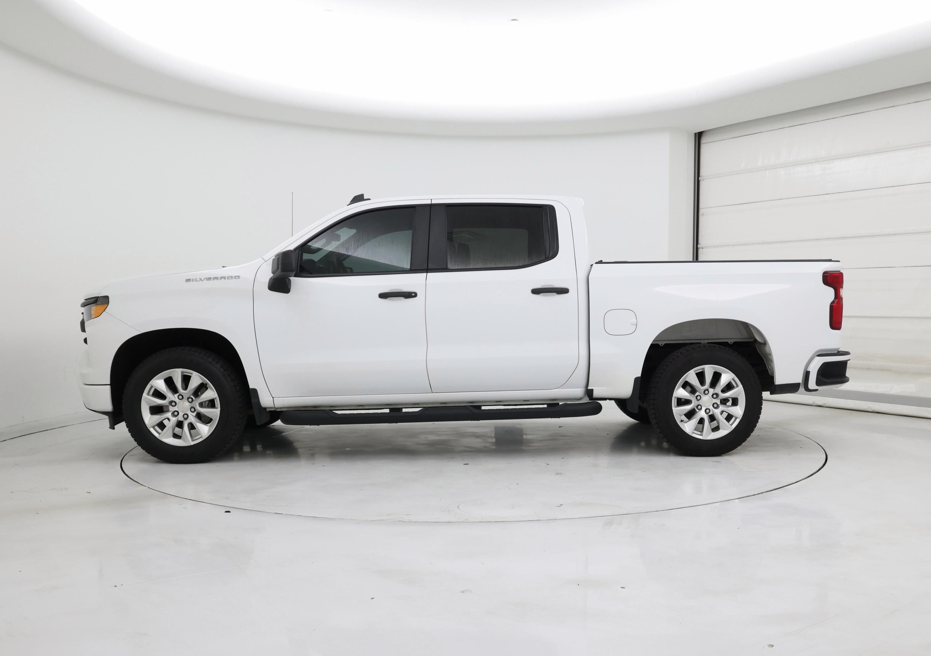 Thumbnail: 2023 Chevrolet Silverado 1500 - 3