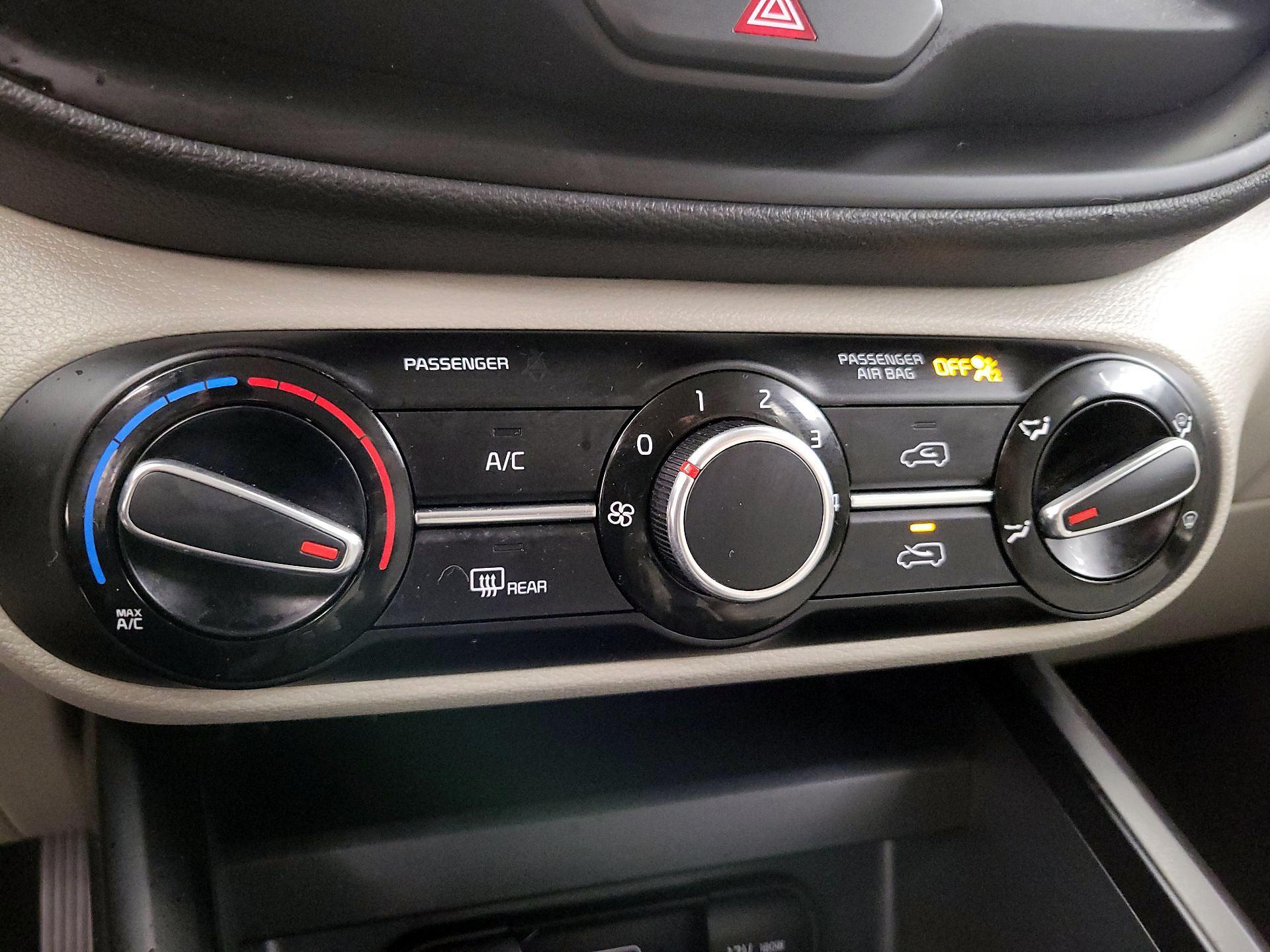 Thumbnail: 2022 Kia Soul - 16