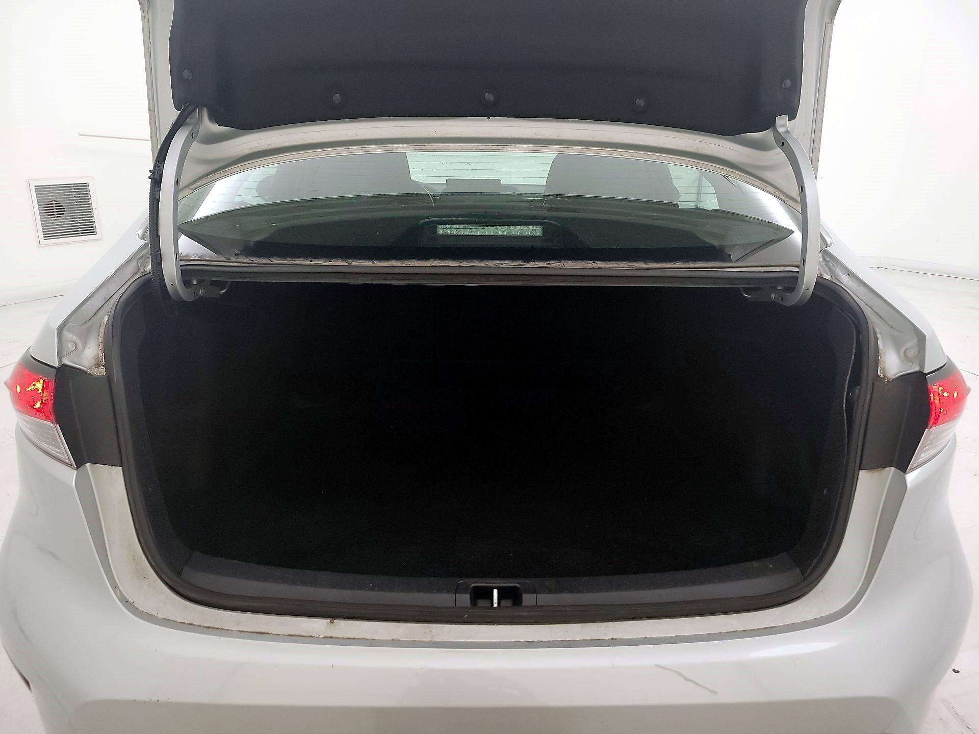 Thumbnail: 2024 Toyota Corolla - 18